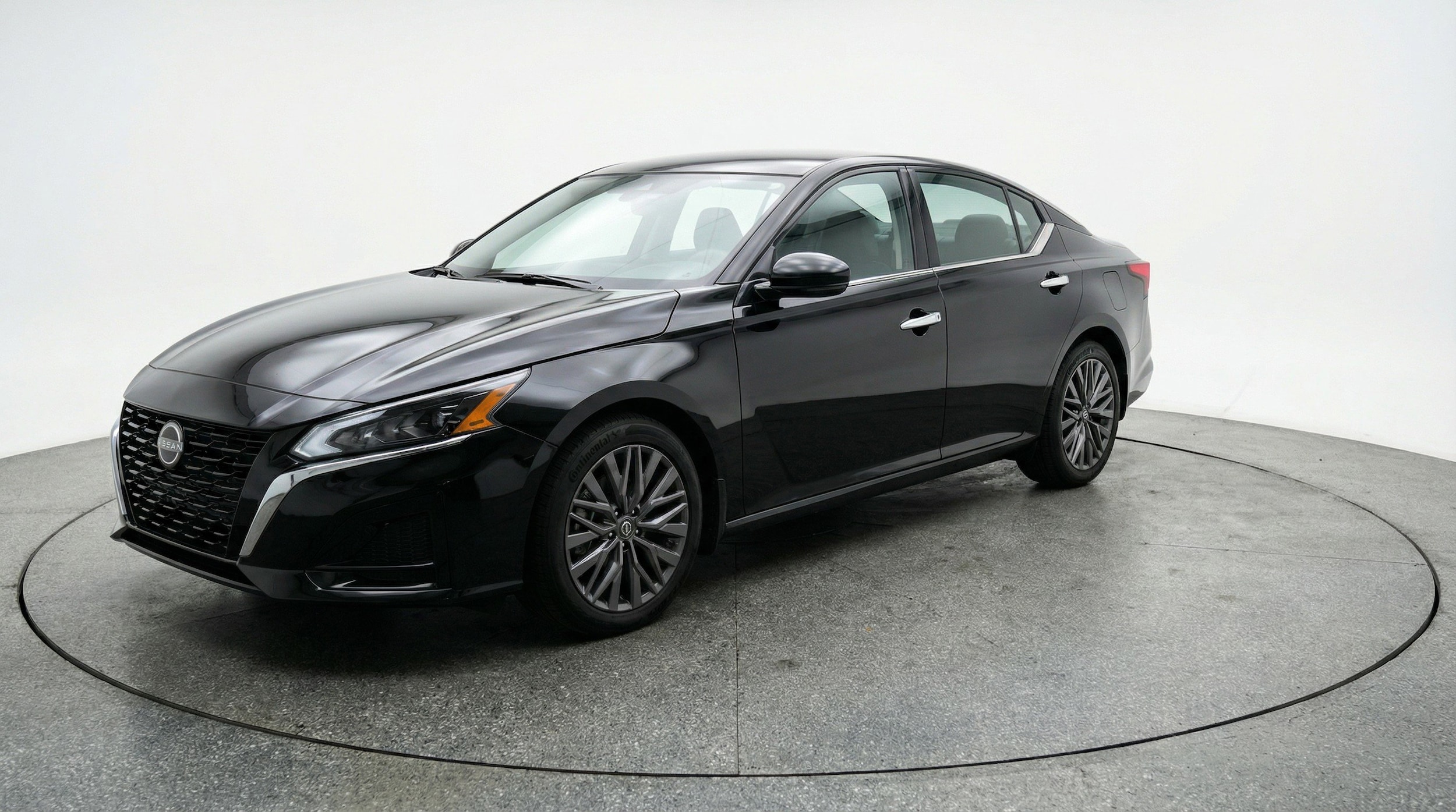 Thumbnail: 2025 Nissan Altima - 3