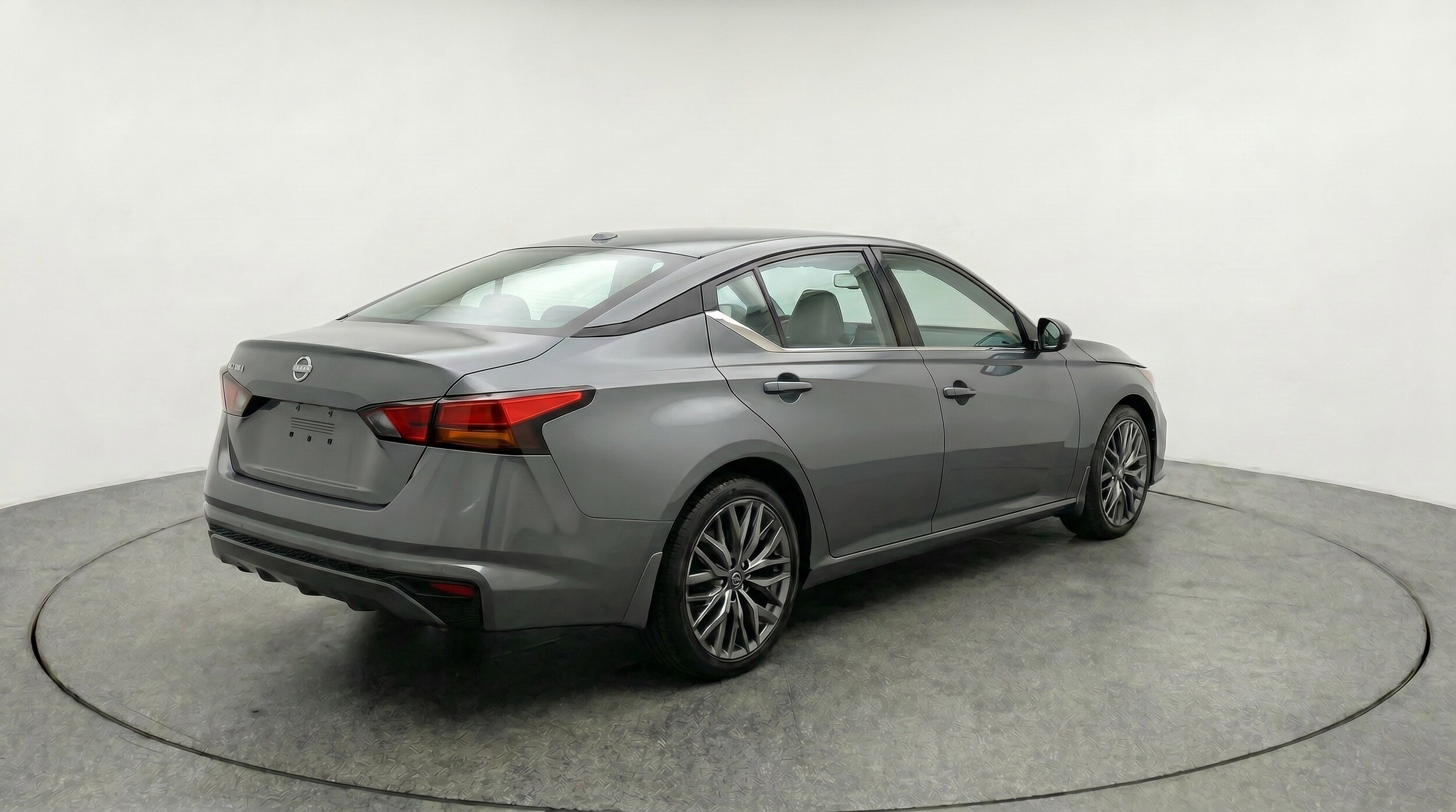 Thumbnail: 2025 Nissan Altima - 9