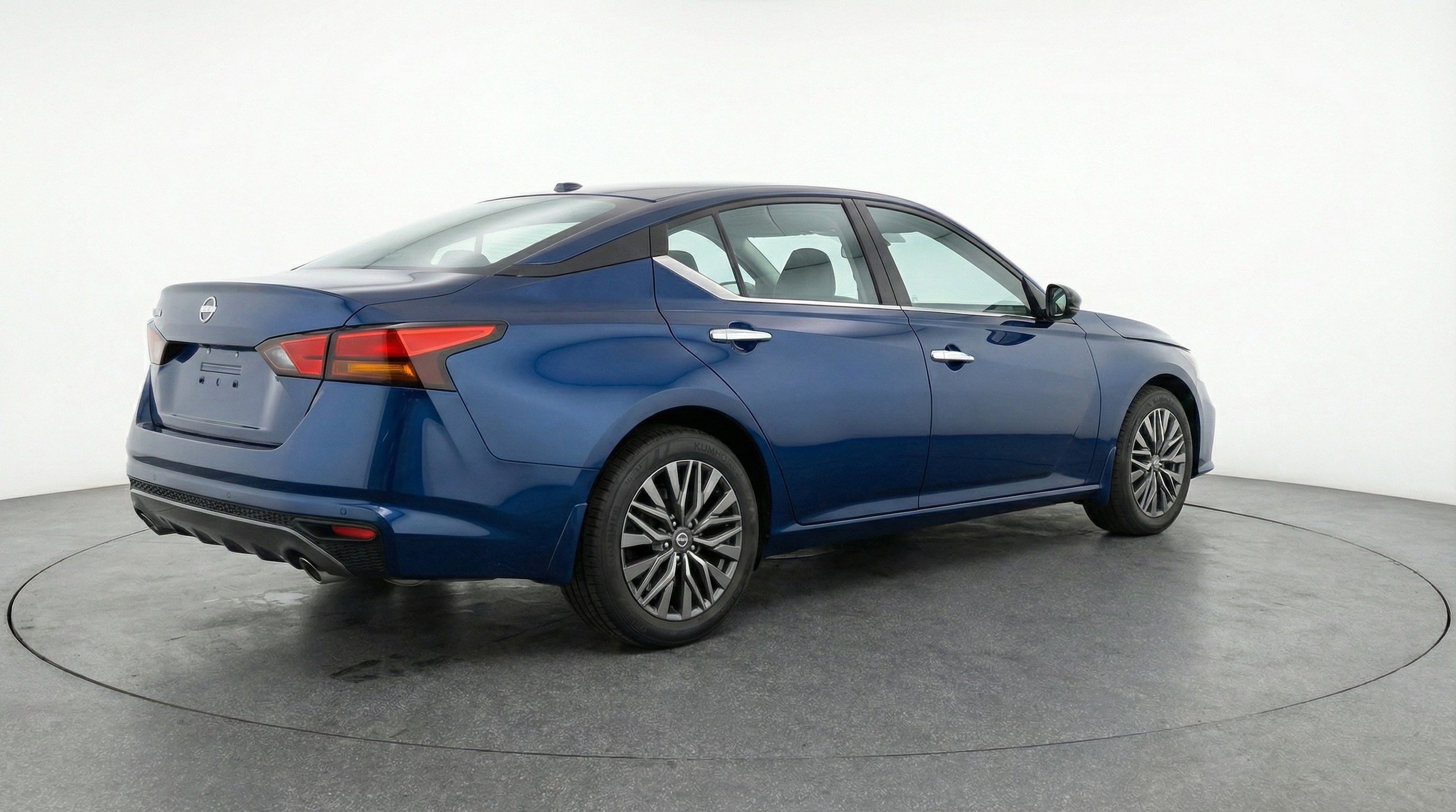 Thumbnail: 2025 Nissan Altima - 9