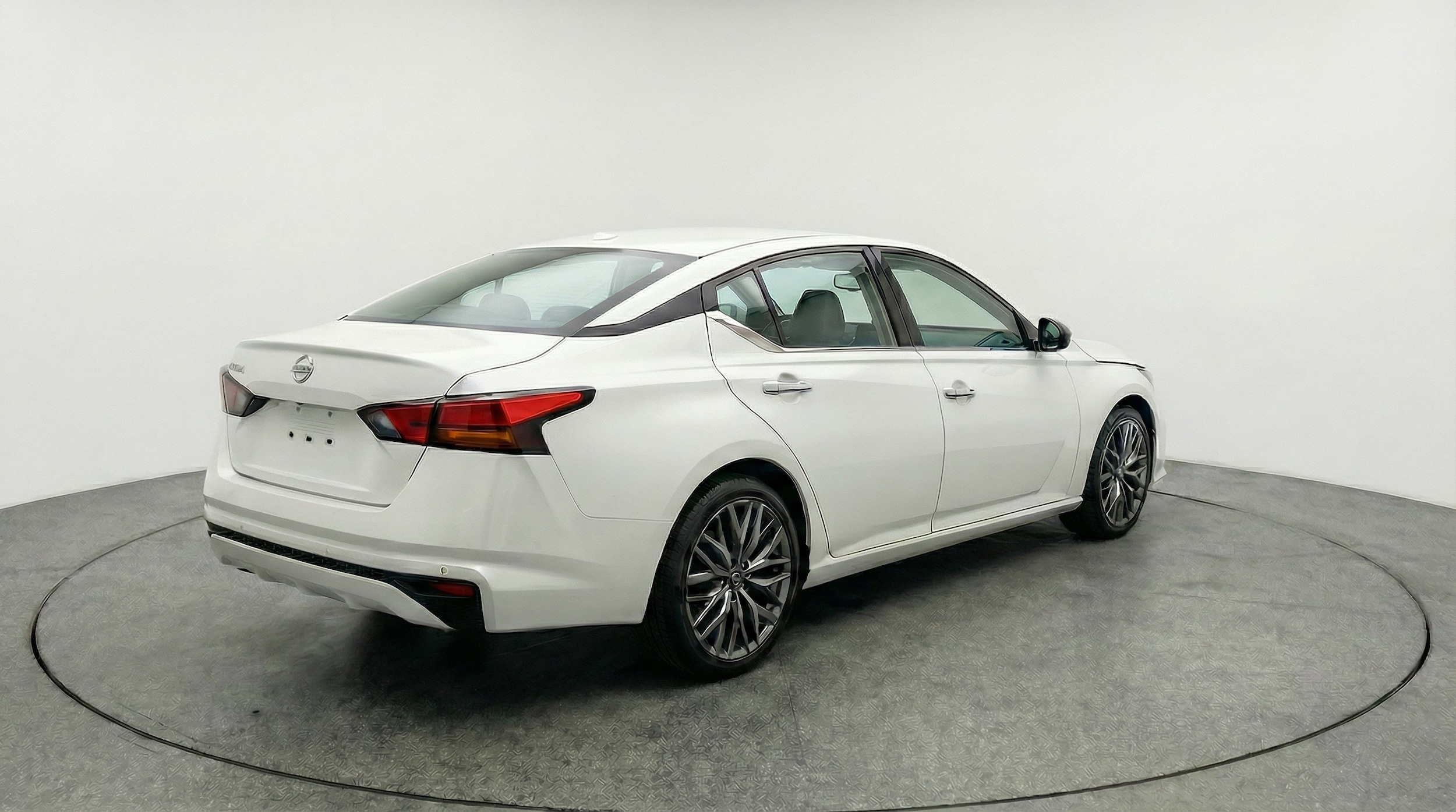 Thumbnail: 2025 Nissan Altima - 7