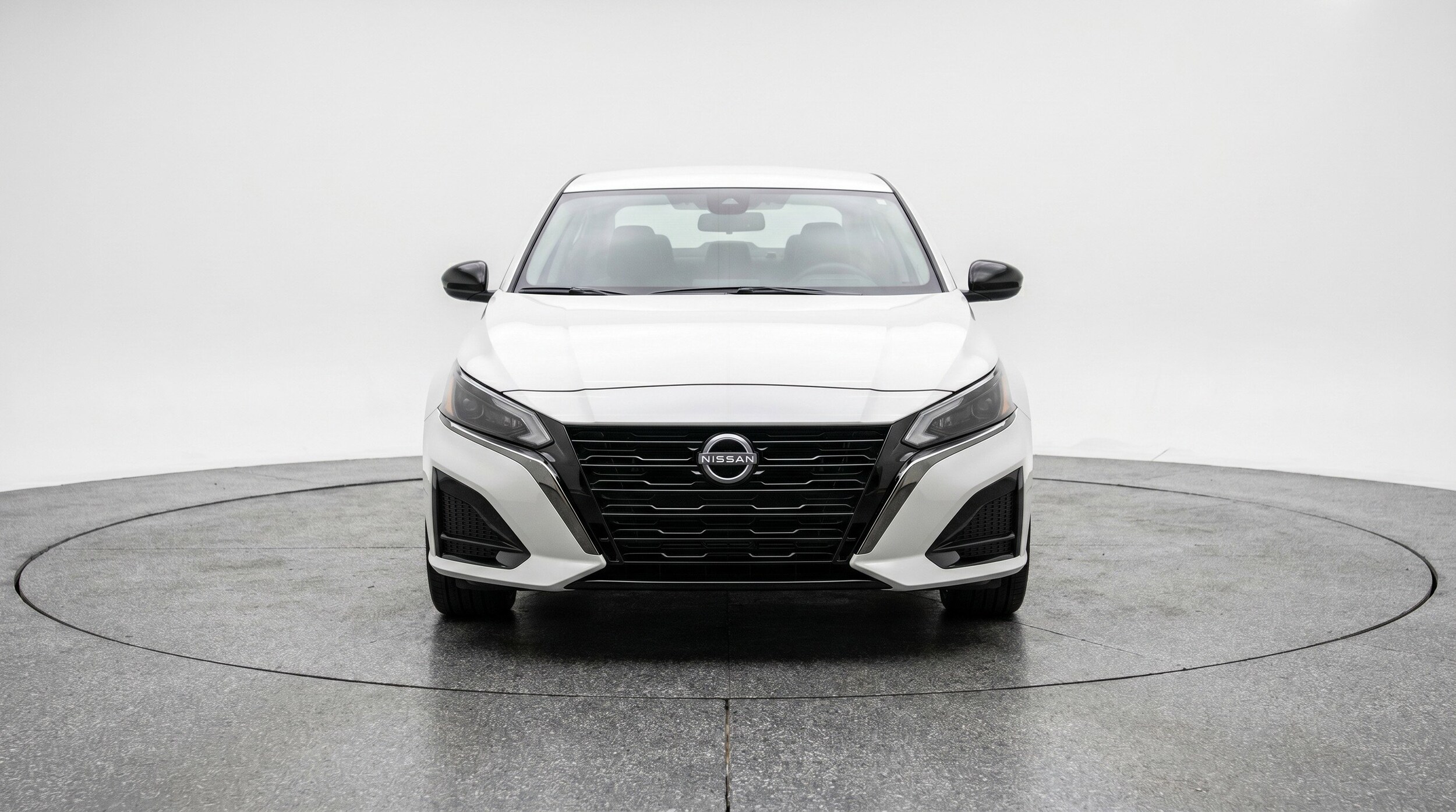 Thumbnail: 2025 Nissan Altima - 2