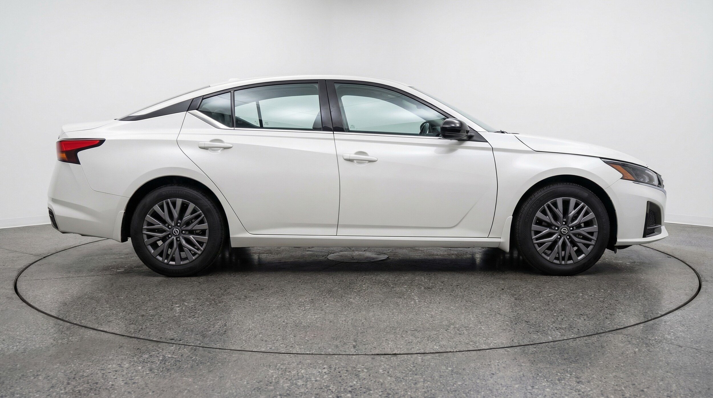 Thumbnail: 2025 Nissan Altima - 8