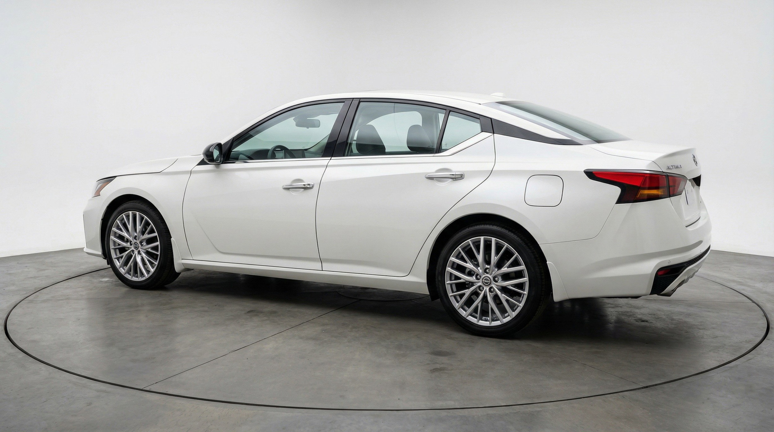 Thumbnail: 2025 Nissan Altima - 6
