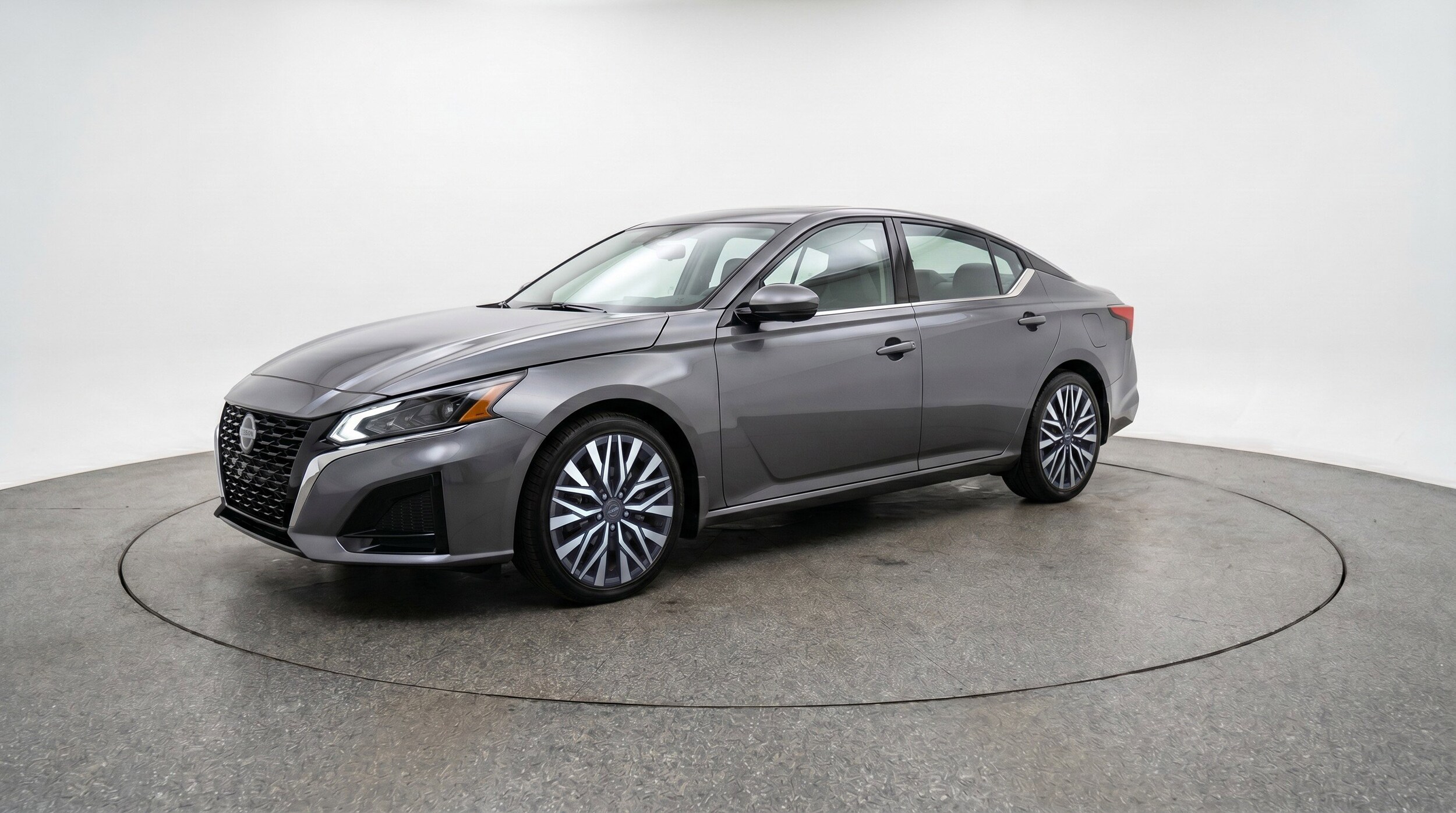 Thumbnail: 2025 Nissan Altima - 3