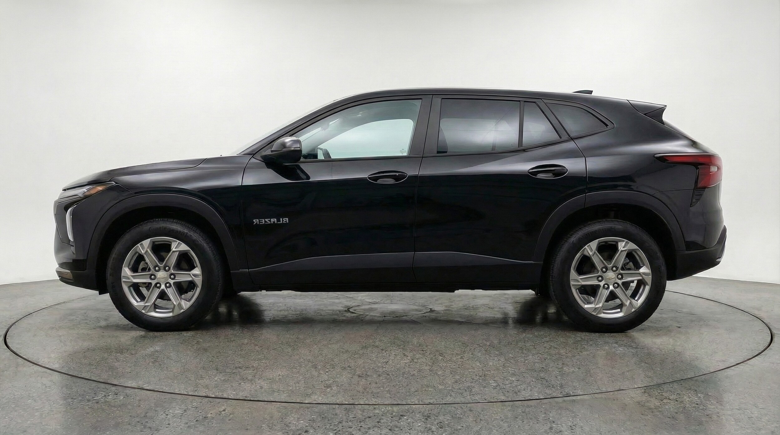 Thumbnail: 2025 Chevrolet Blazer - 4