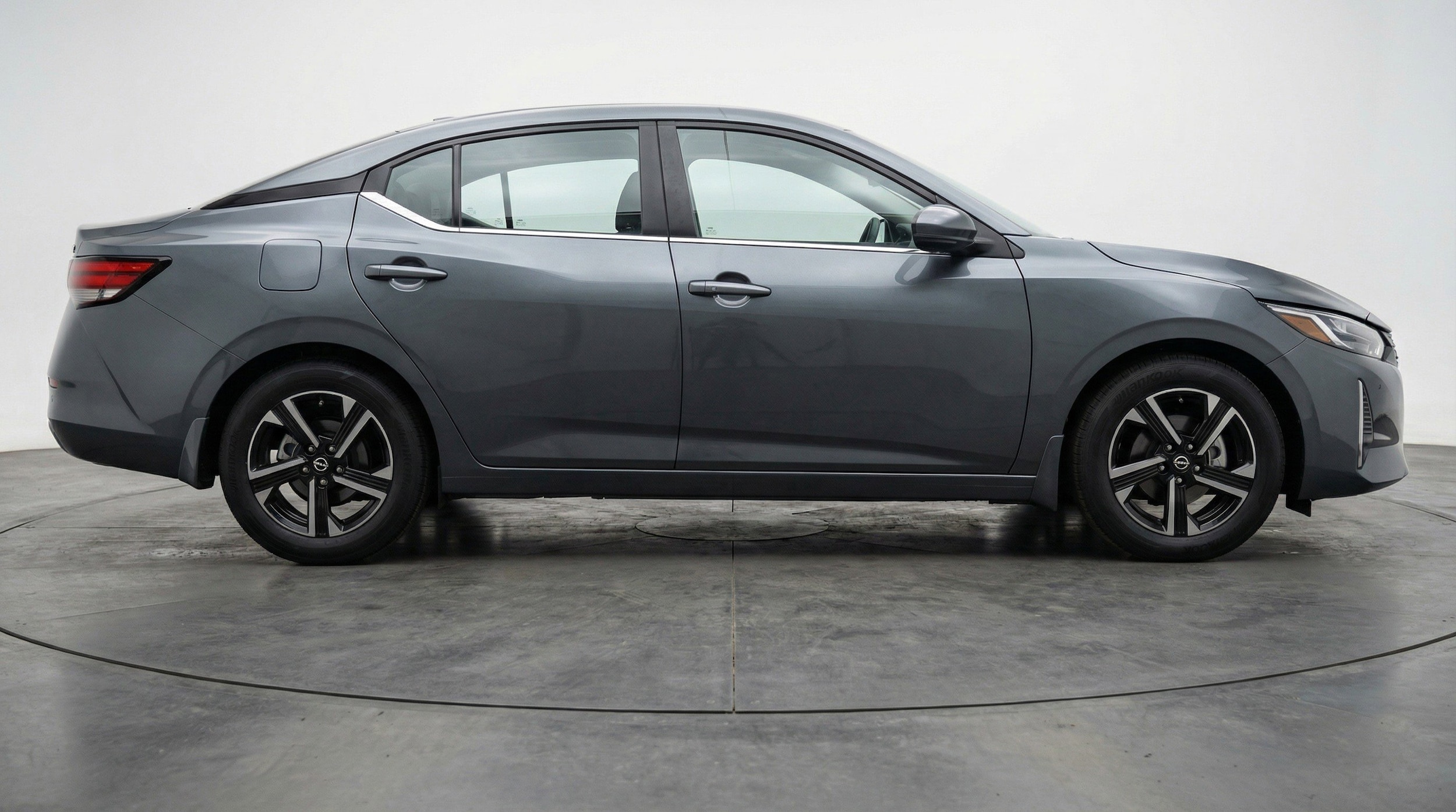 Thumbnail: 2025 Nissan Sentra - 11