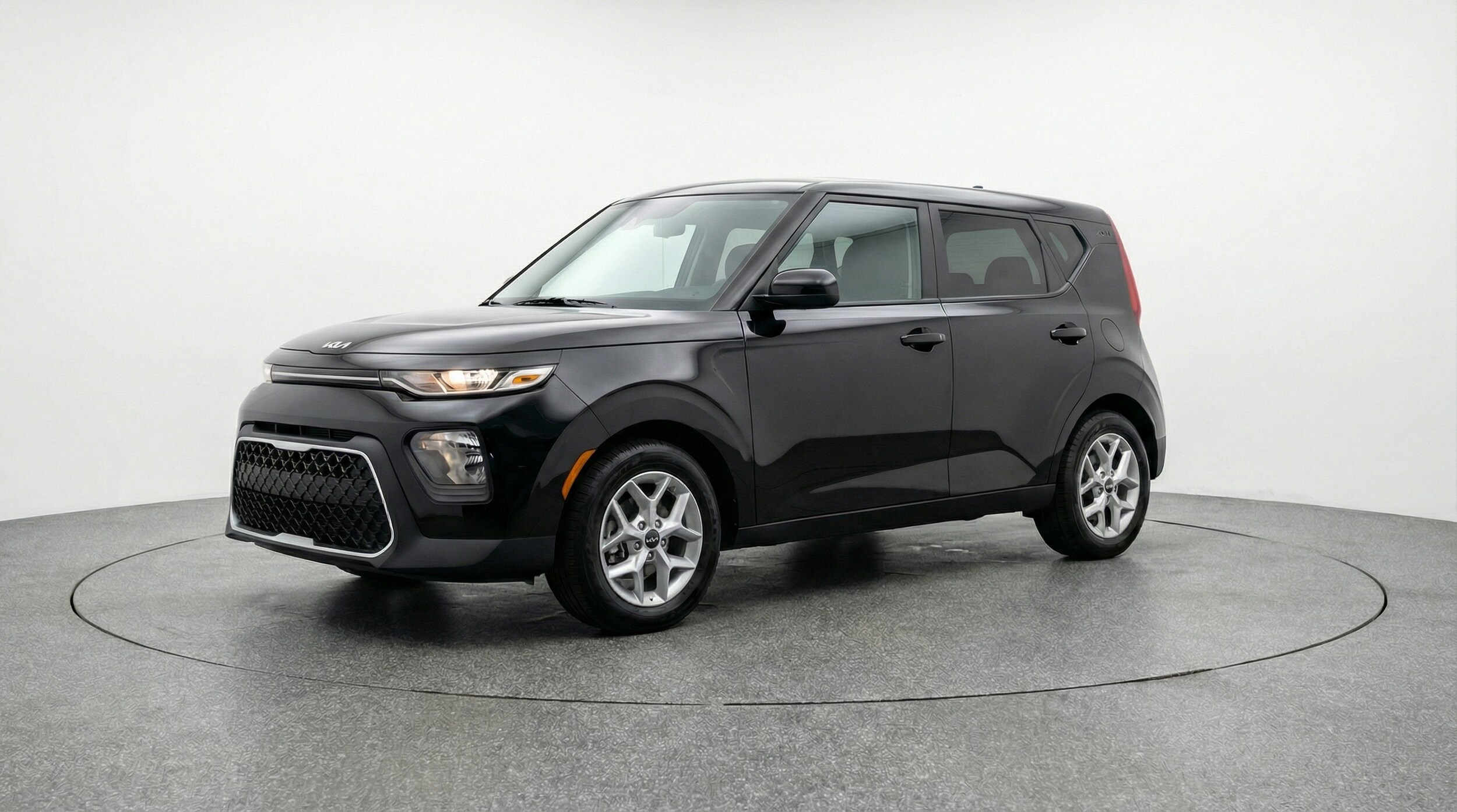 Thumbnail: 2025 Kia Soul - 3