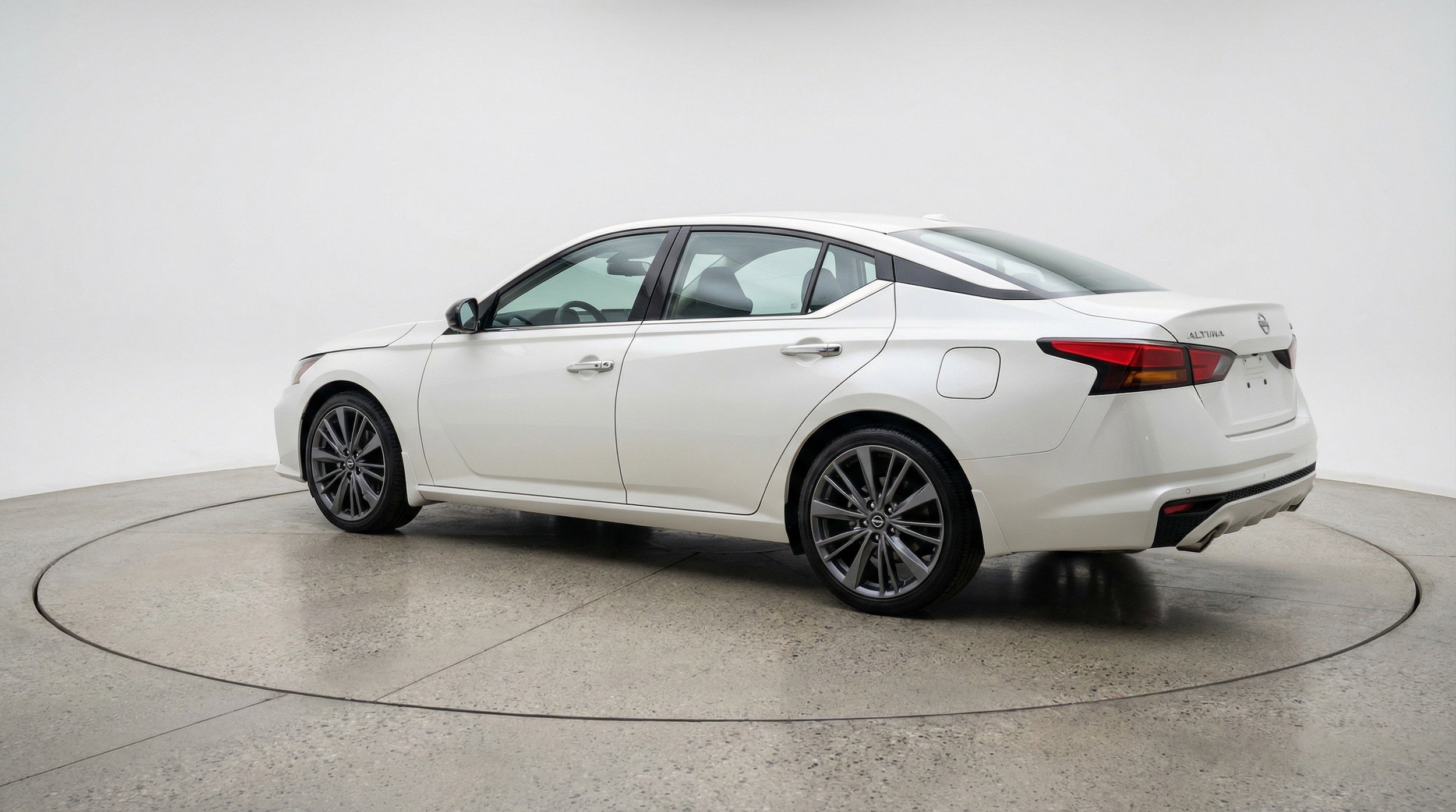 Thumbnail: 2025 Nissan Altima - 6