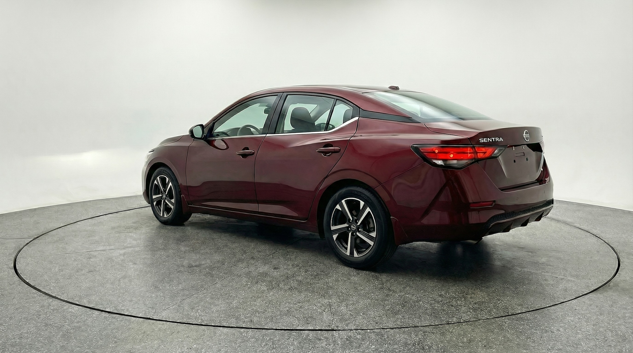 Thumbnail: 2025 Nissan Sentra - 5