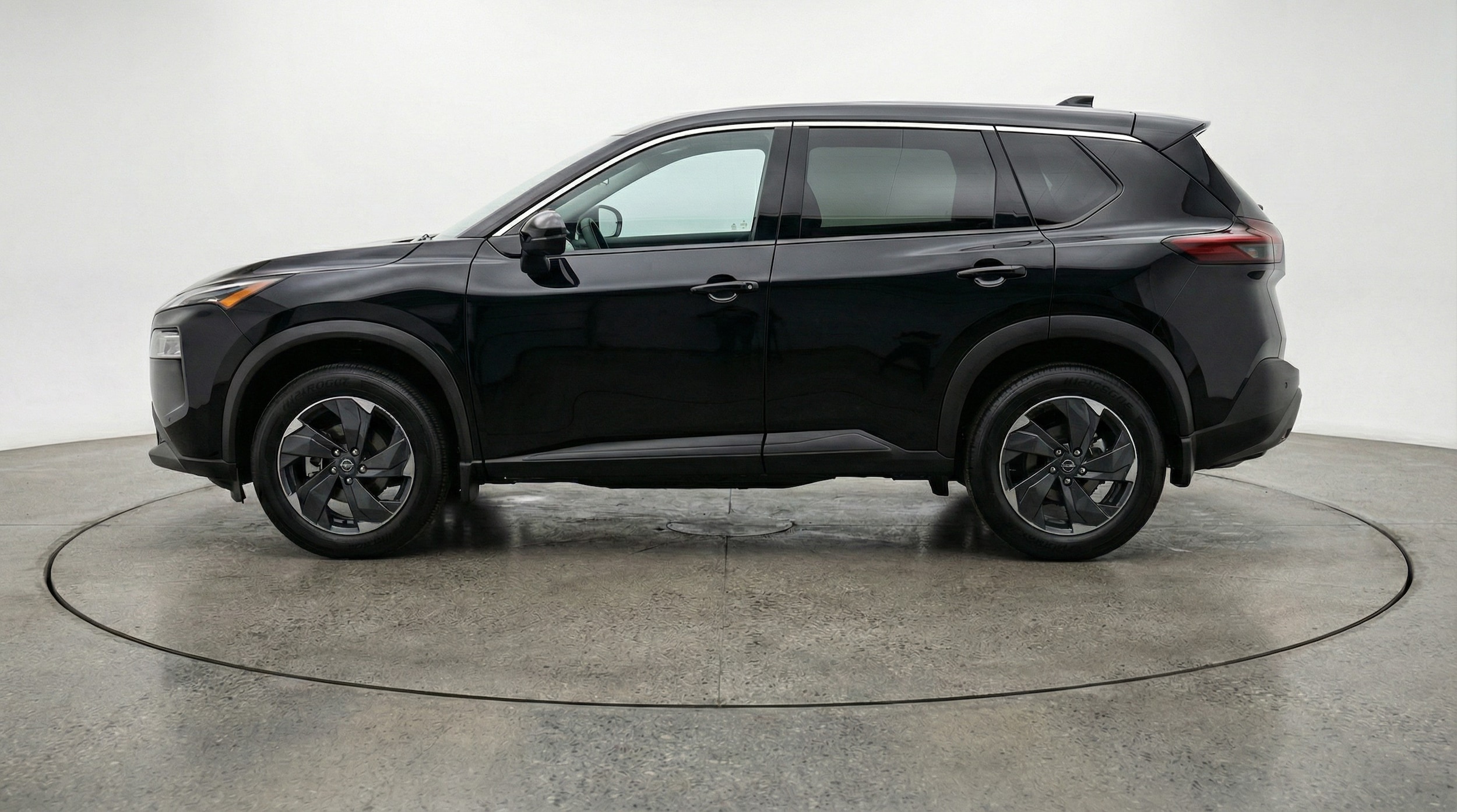 Thumbnail: 2025 Nissan Rogue - 4