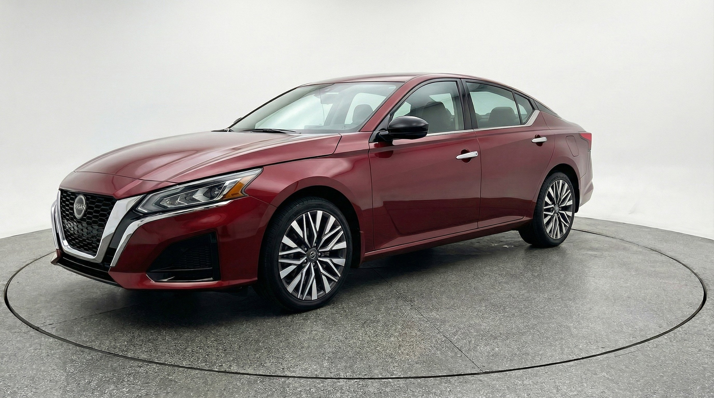 Thumbnail: 2025 Nissan Altima - 3