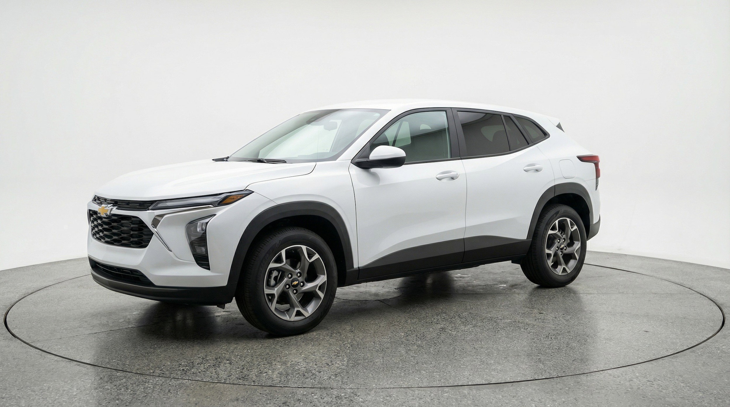 Thumbnail: 2025 Chevrolet Trax - 3