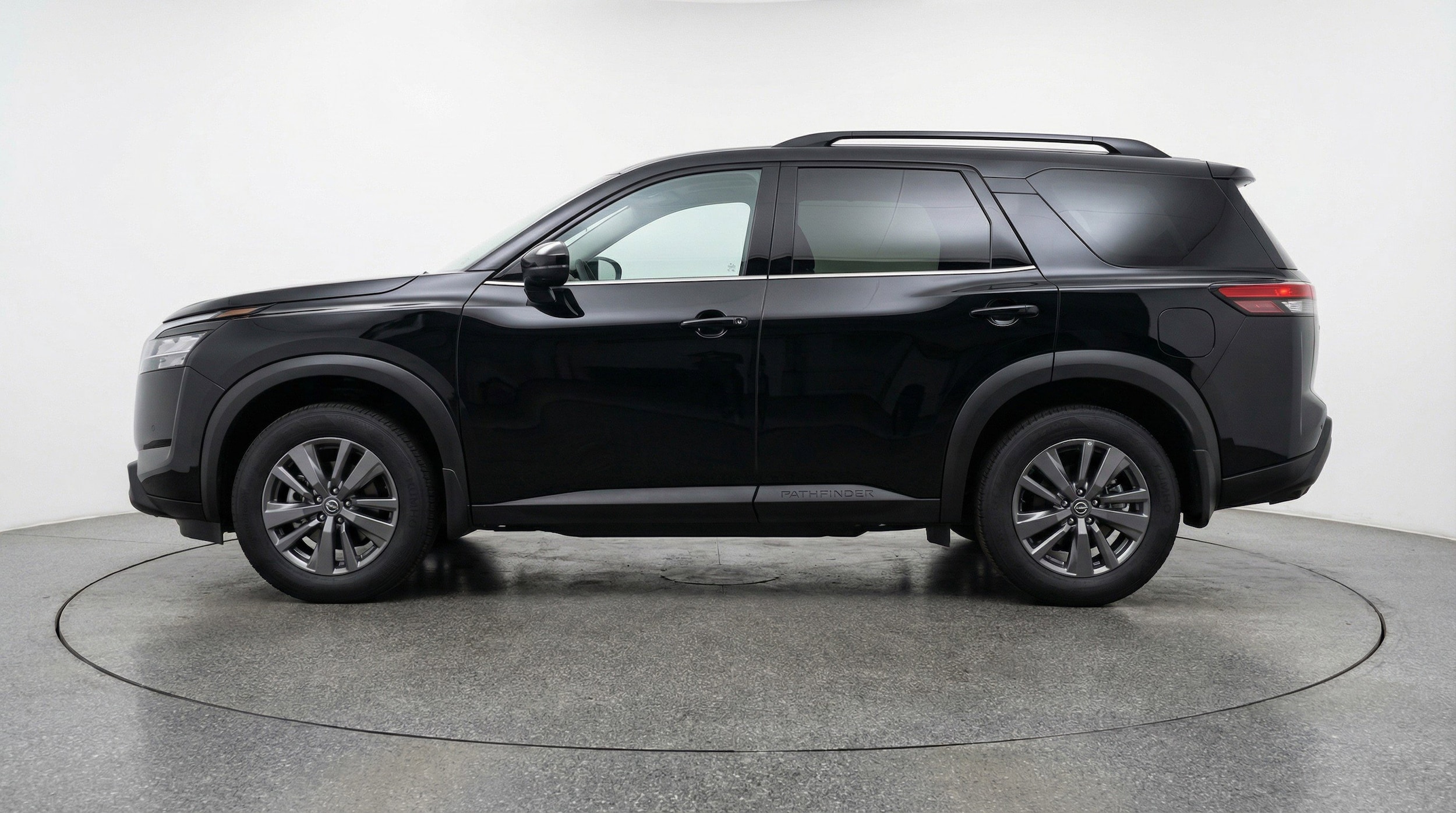 Thumbnail: 2025 Nissan Pathfinder - 5