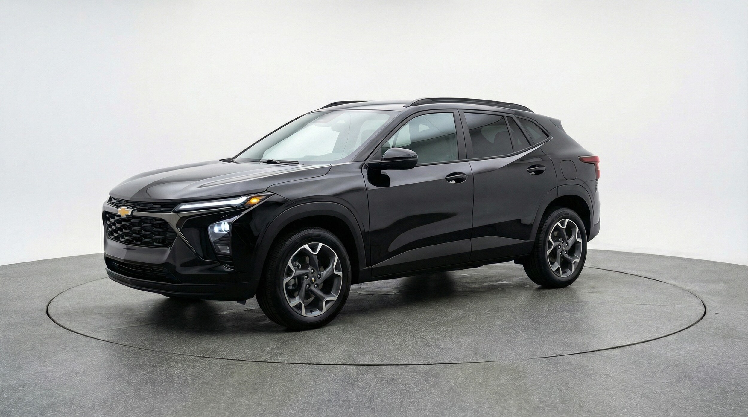 Thumbnail: 2025 Chevrolet Trax - 3