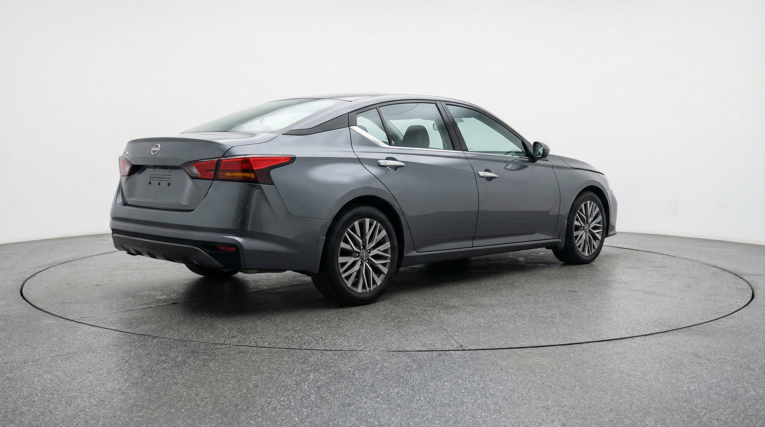 Thumbnail: 2025 Nissan Altima - 9