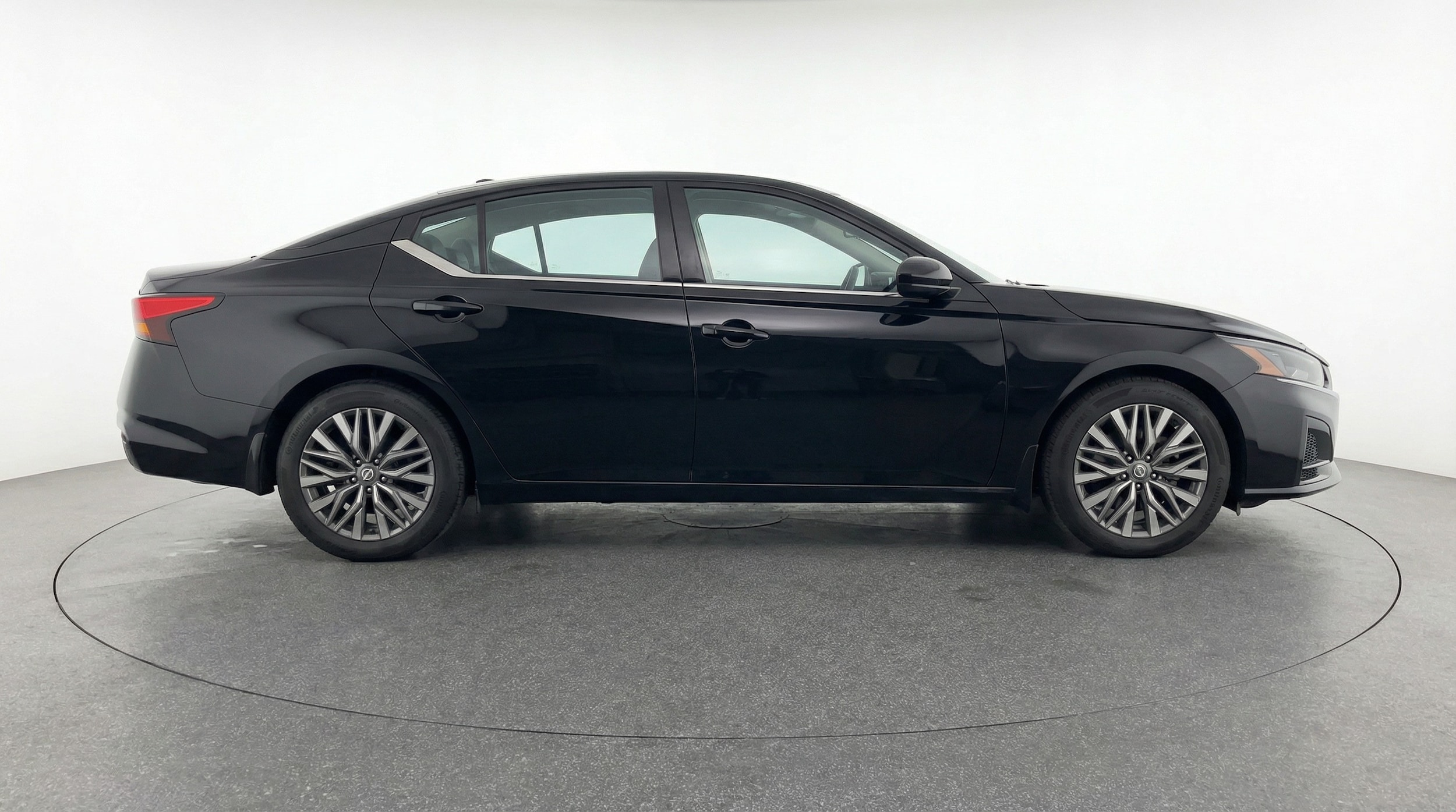 Thumbnail: 2025 Nissan Altima - 8