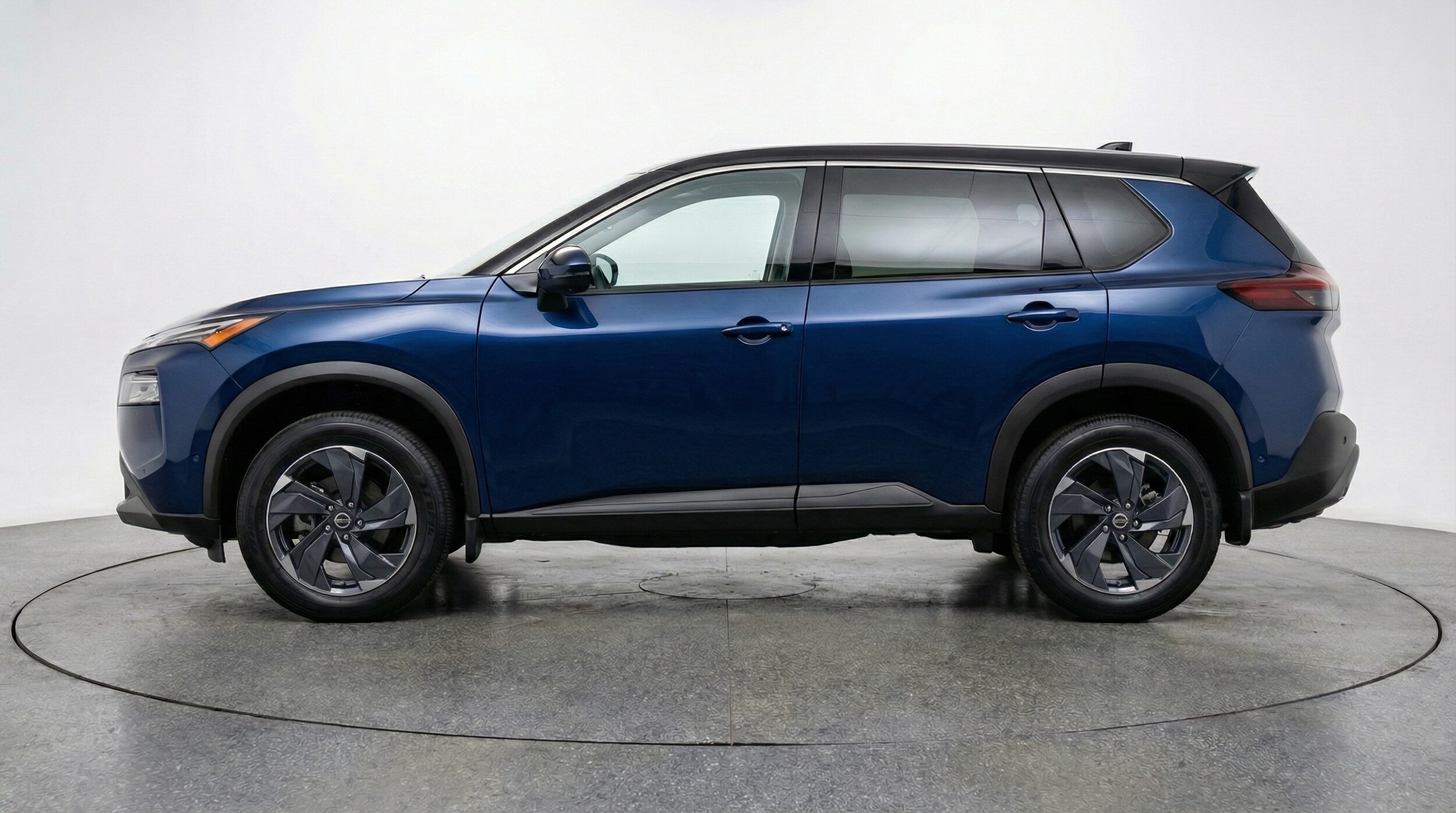 Thumbnail: 2025 Nissan Rogue - 4