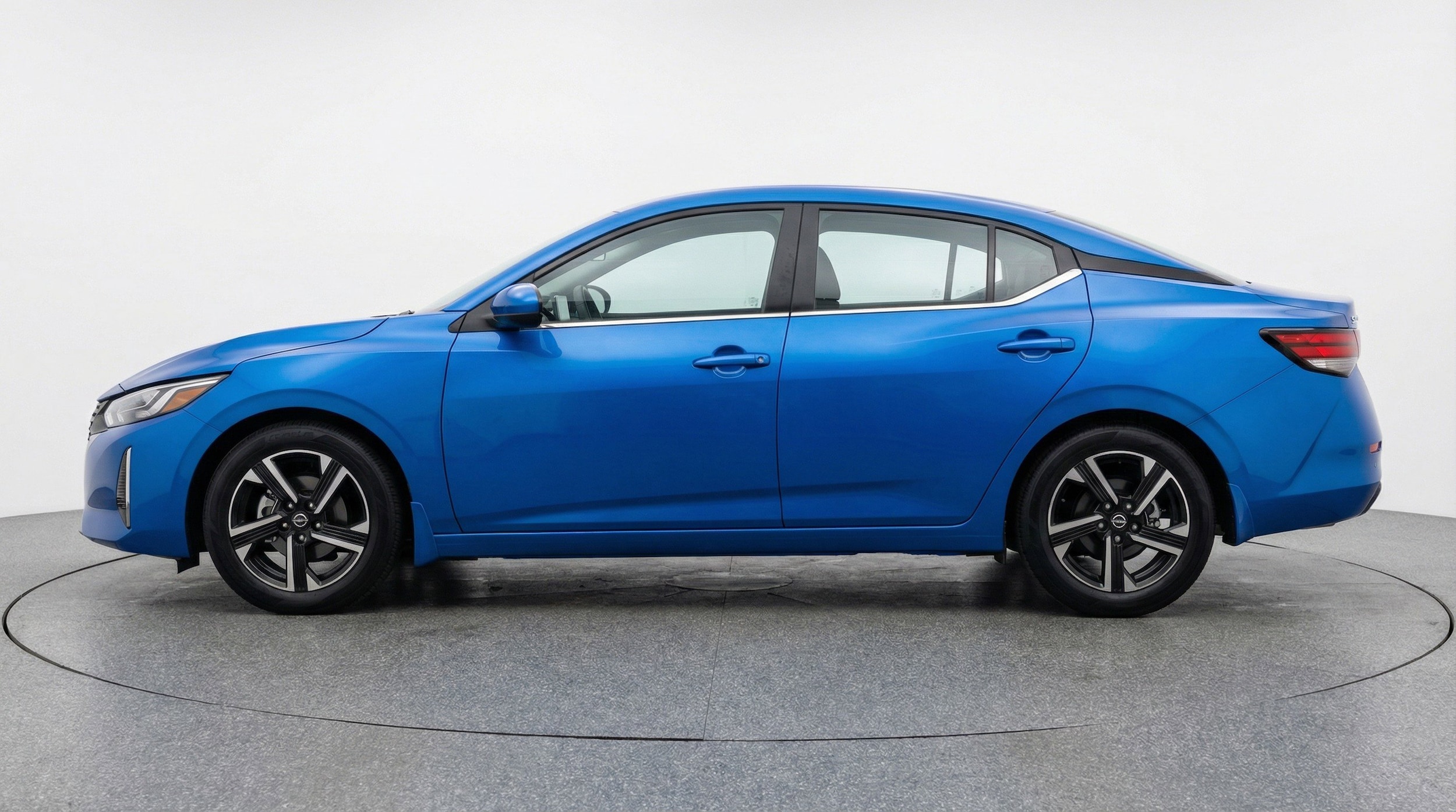 Thumbnail: 2025 Nissan Sentra - 5