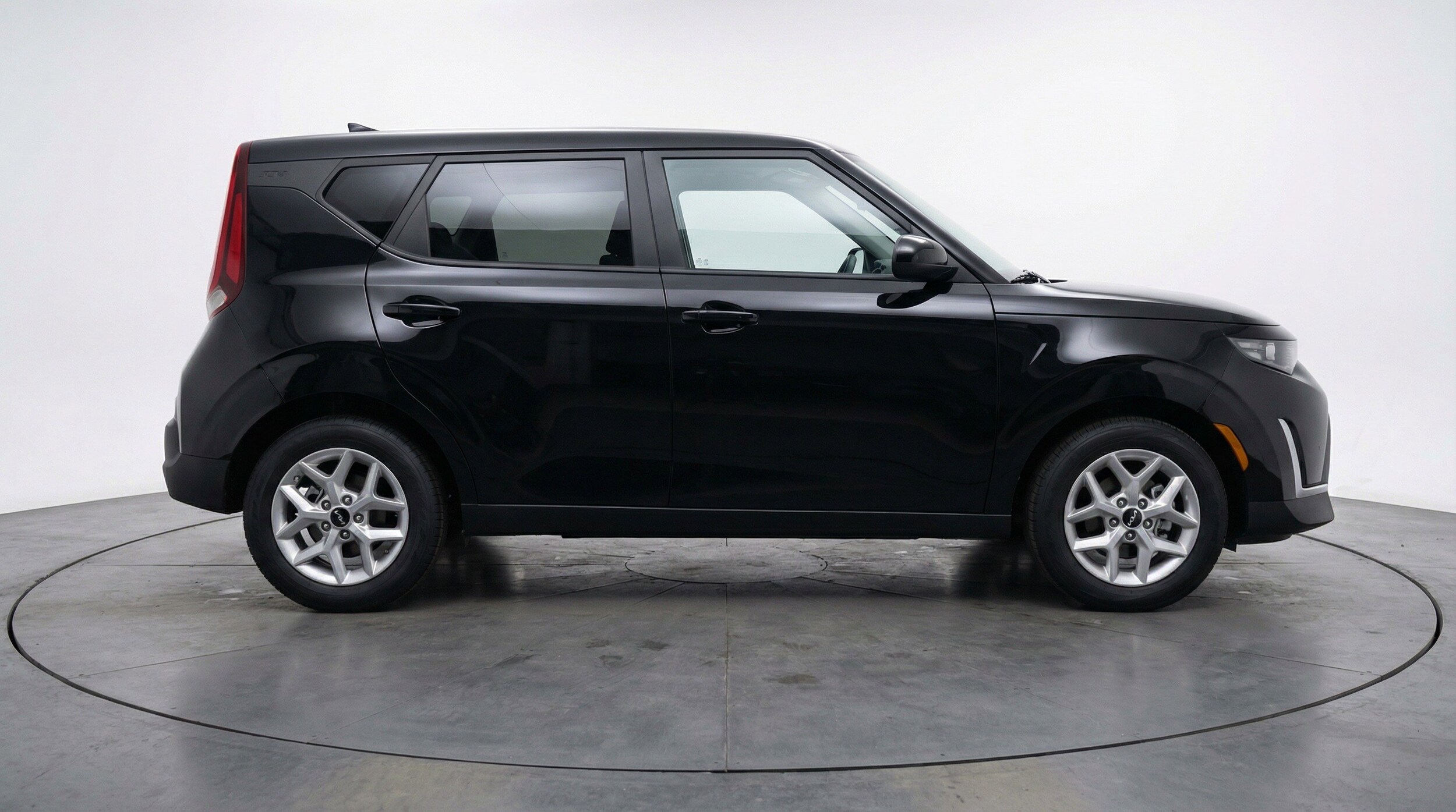 Thumbnail: 2025 Kia Soul - 11