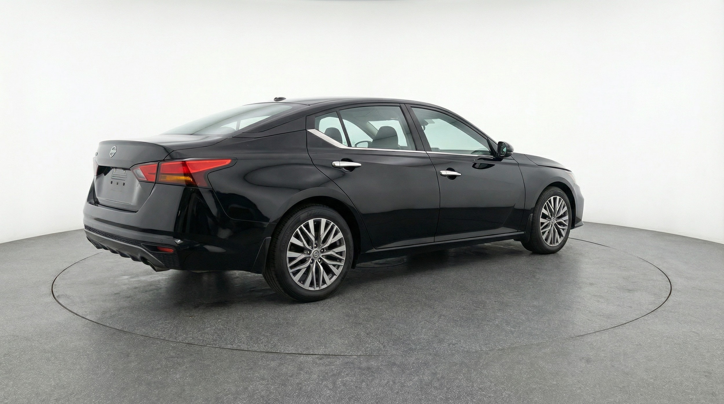 Thumbnail: 2025 Nissan Altima - 7