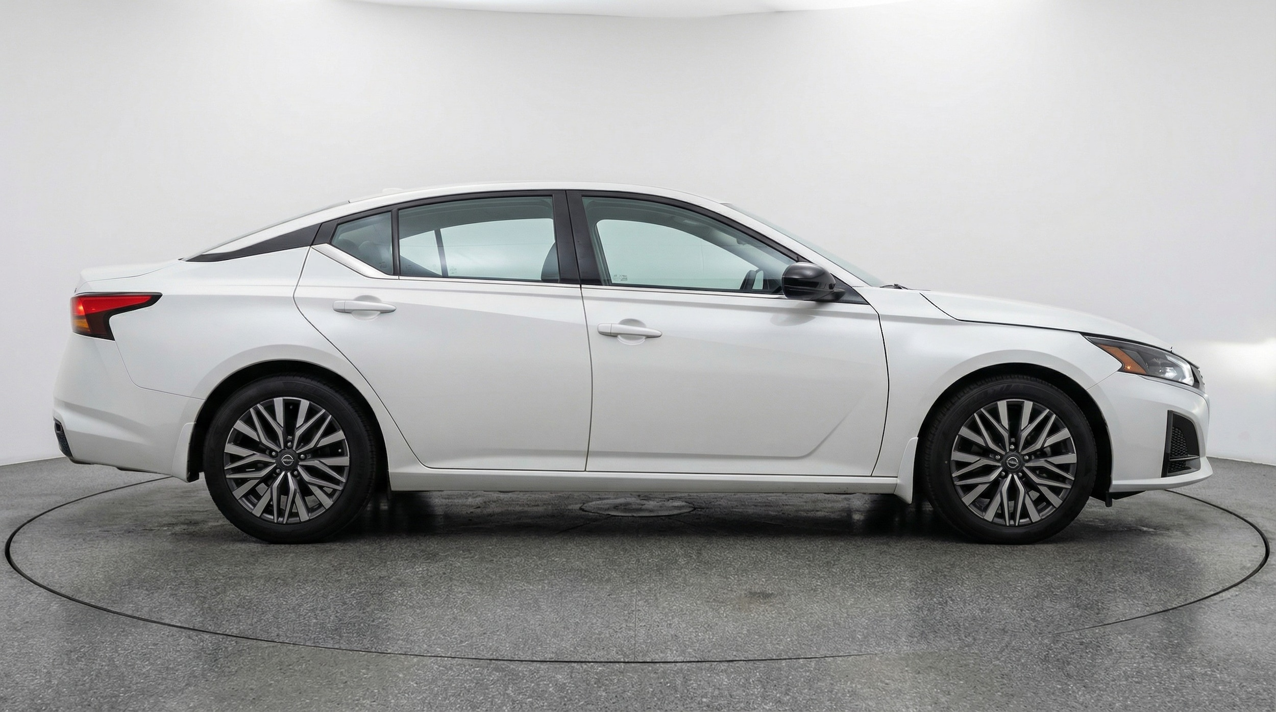 Thumbnail: 2025 Nissan Altima - 8