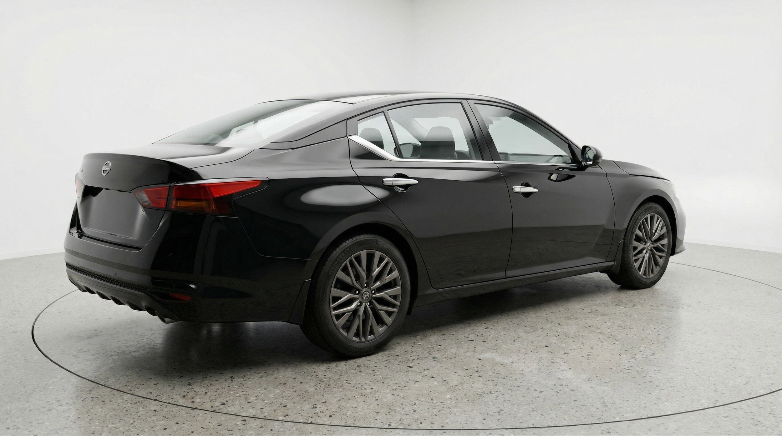 Thumbnail: 2025 Nissan Altima - 9