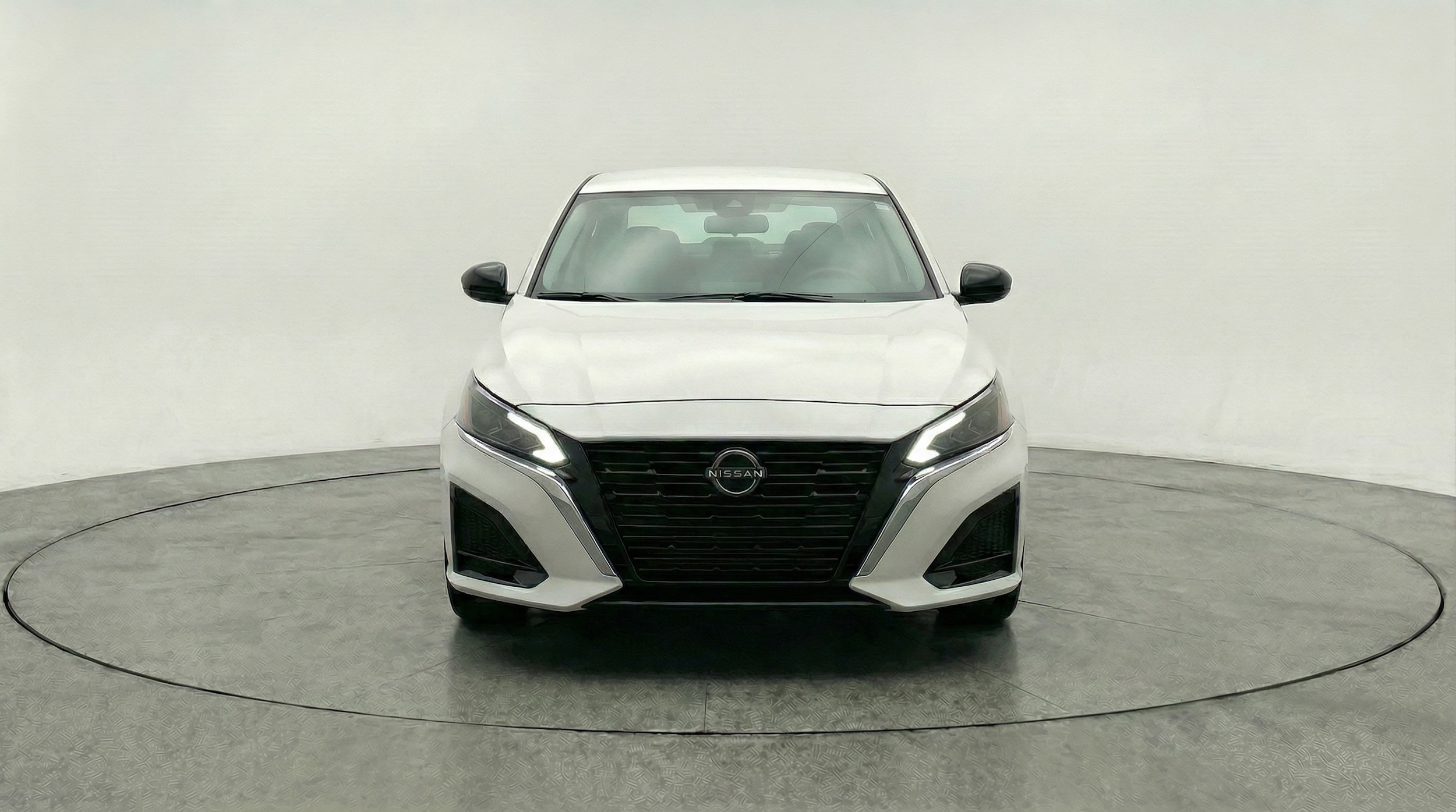 Thumbnail: 2025 Nissan Altima - 2