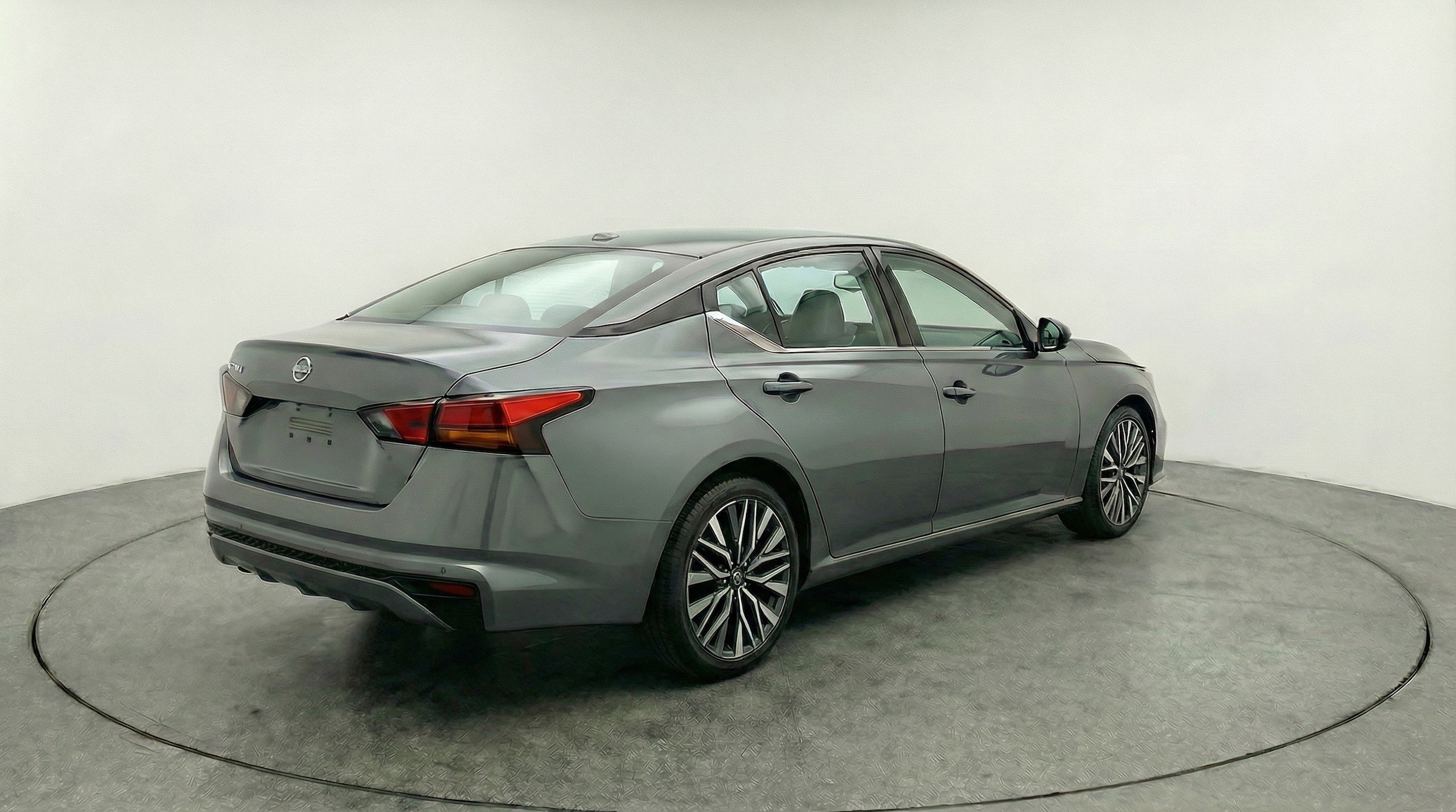 Thumbnail: 2025 Nissan Altima - 9