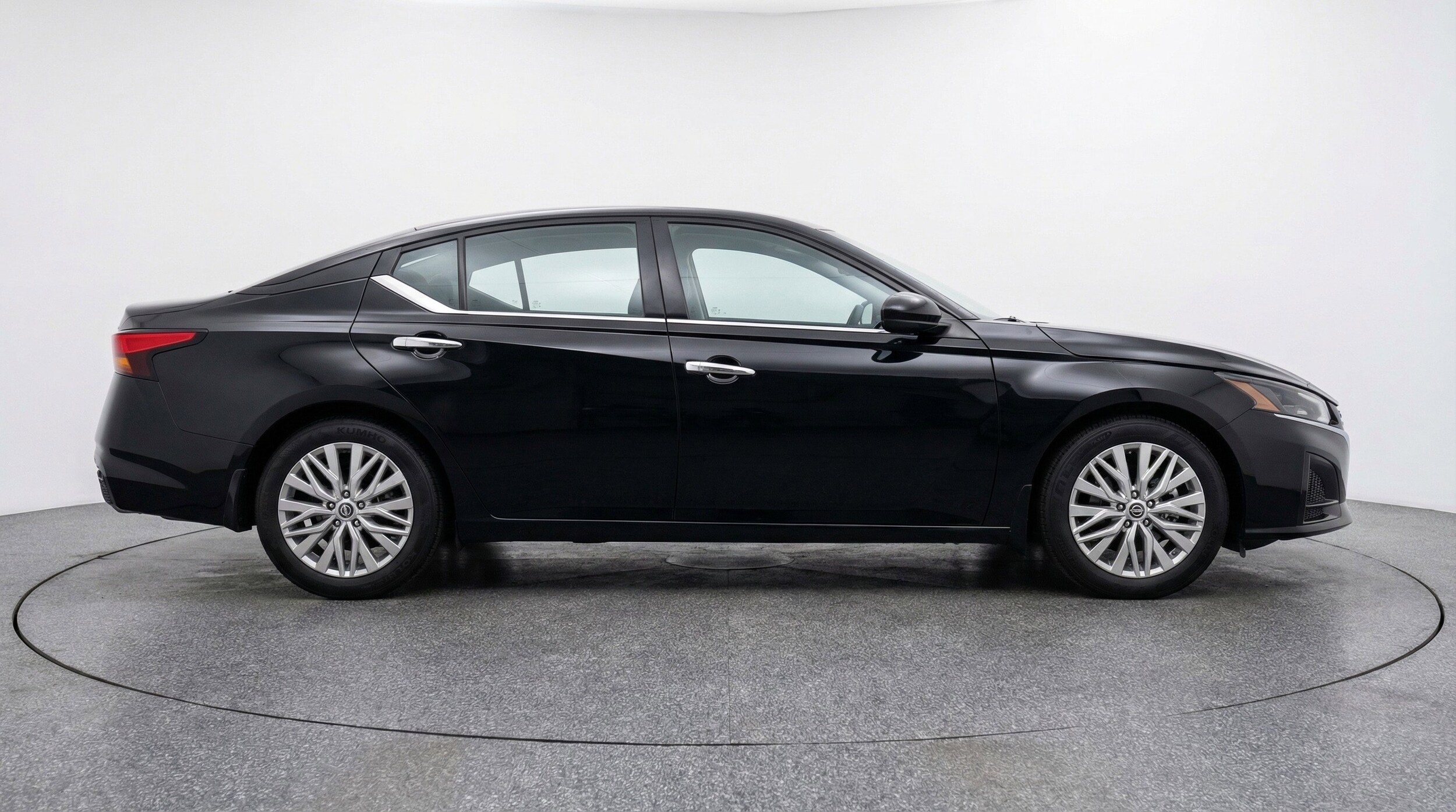 Thumbnail: 2025 Nissan Altima - 11