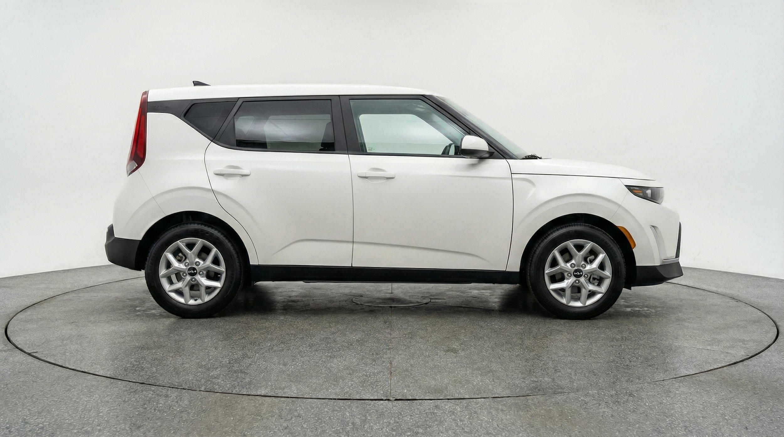 Thumbnail: 2025 Kia Soul - 8