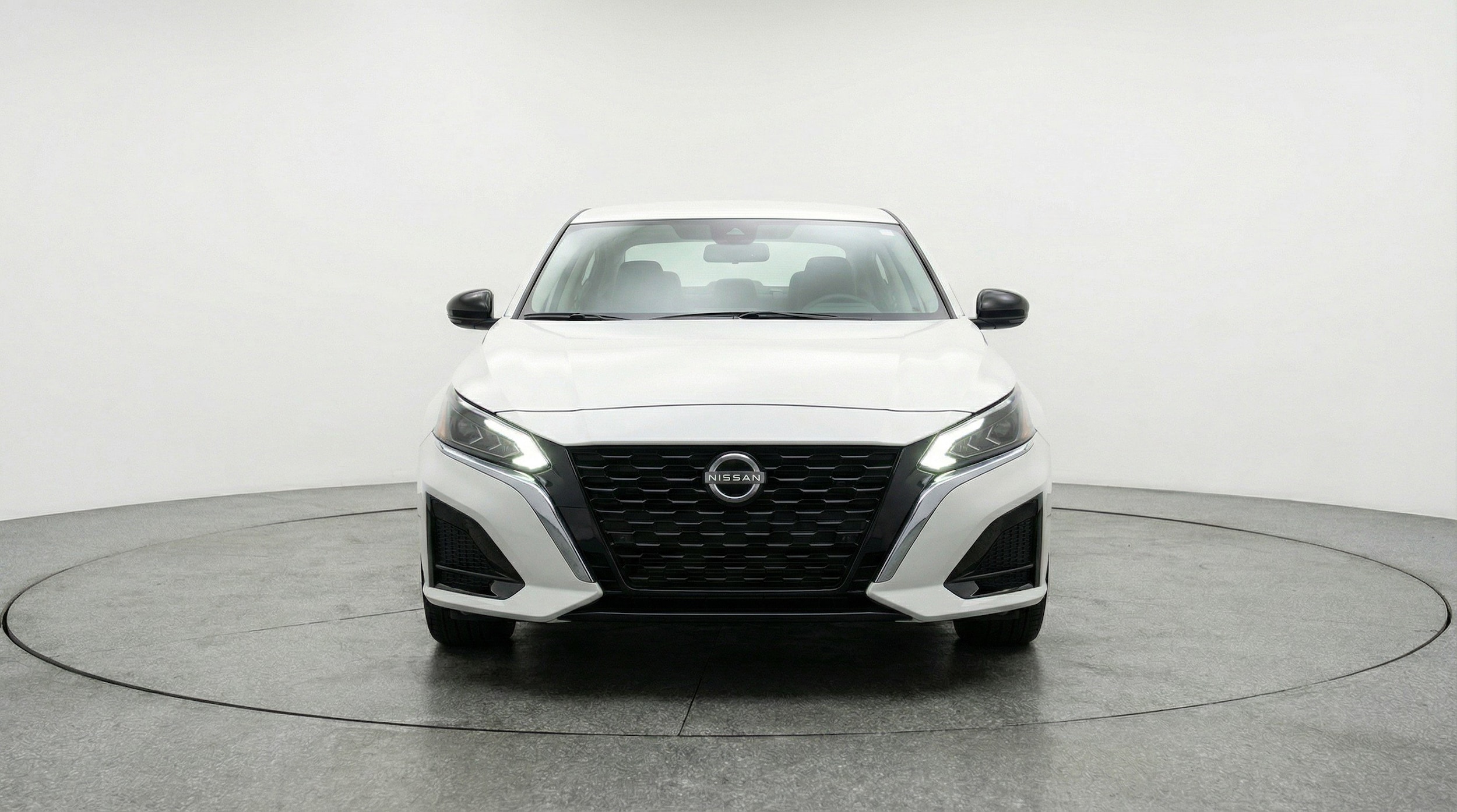 Thumbnail: 2025 Nissan Altima - 2