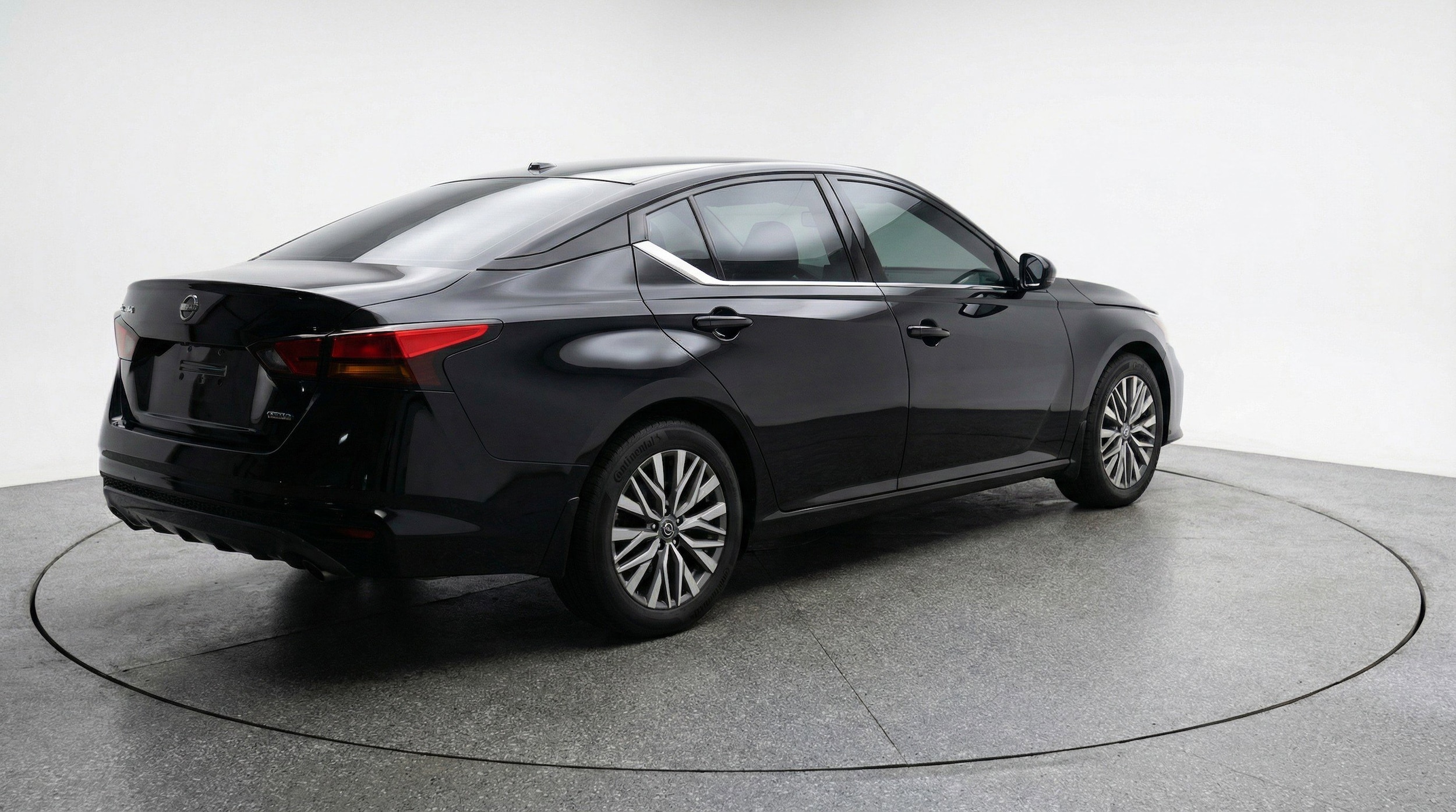 Thumbnail: 2025 Nissan Altima - 9