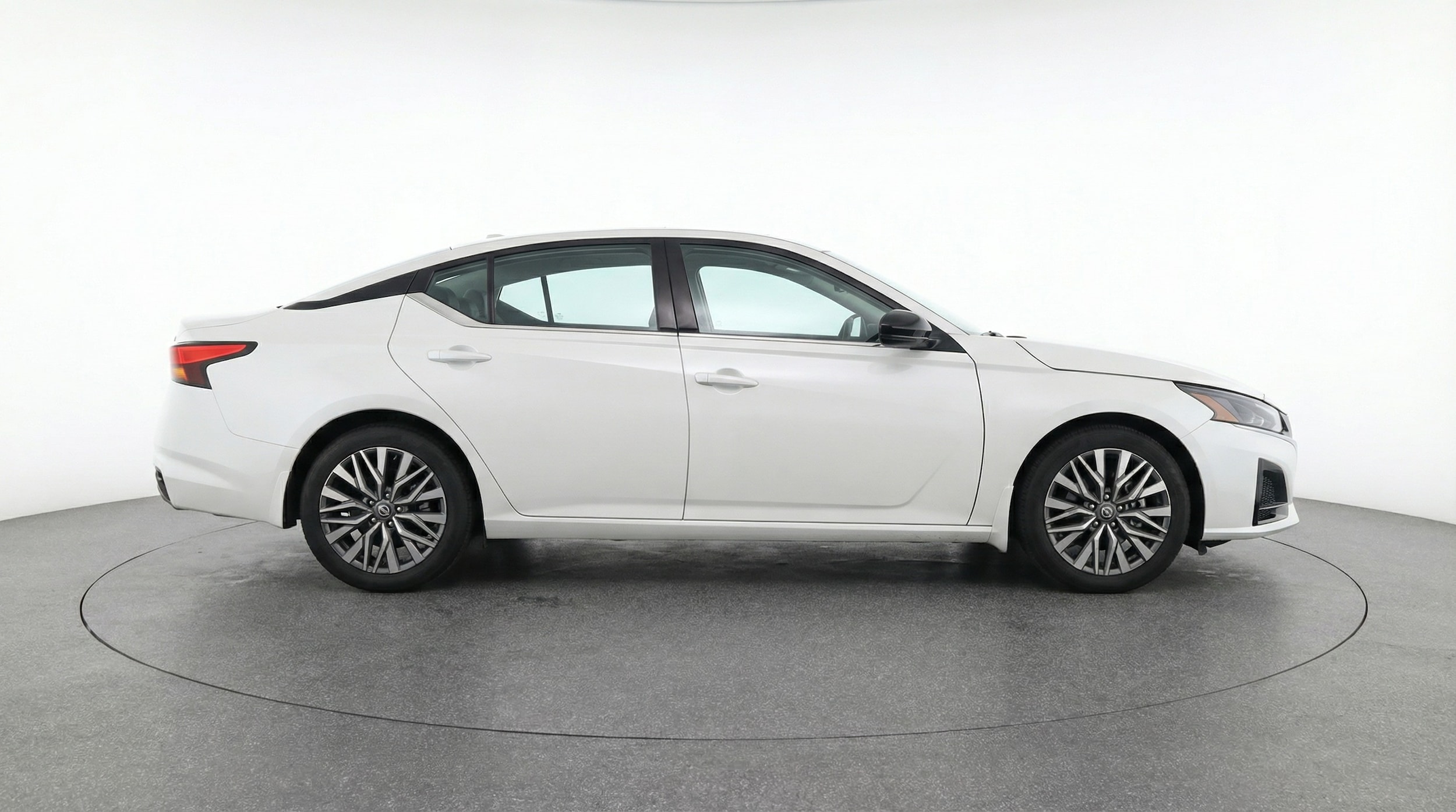 Thumbnail: 2025 Nissan Altima - 8