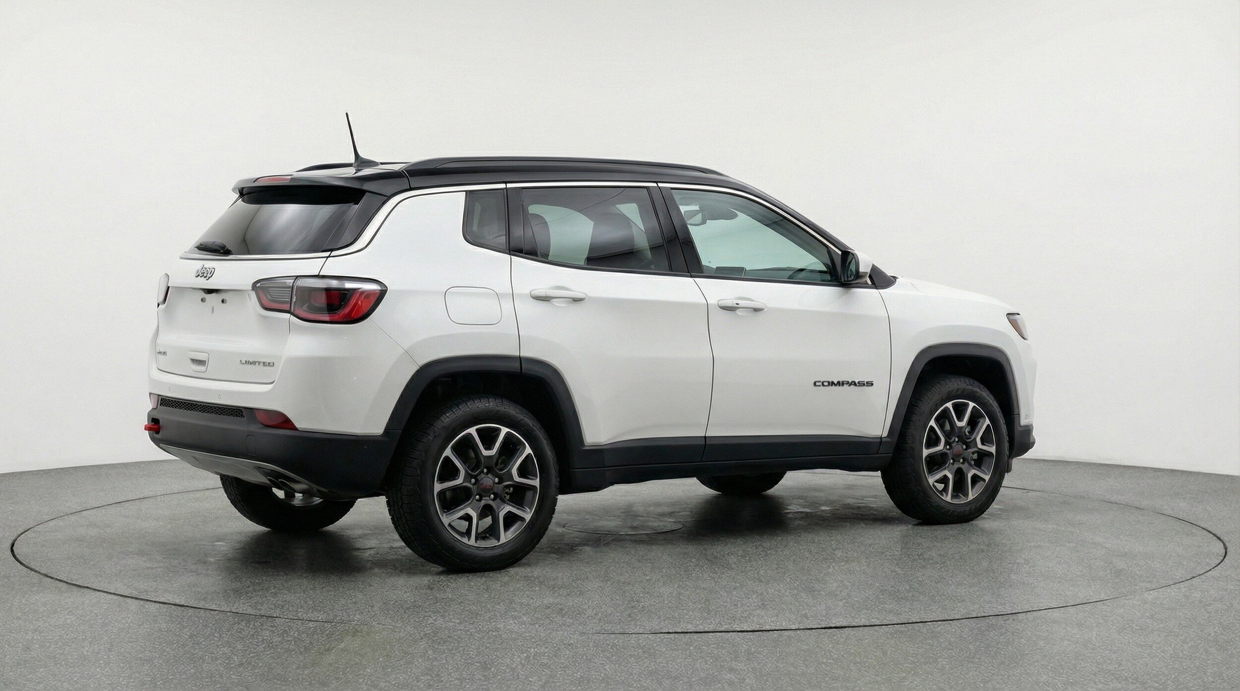 Thumbnail: 2025 Jeep Compass - 9