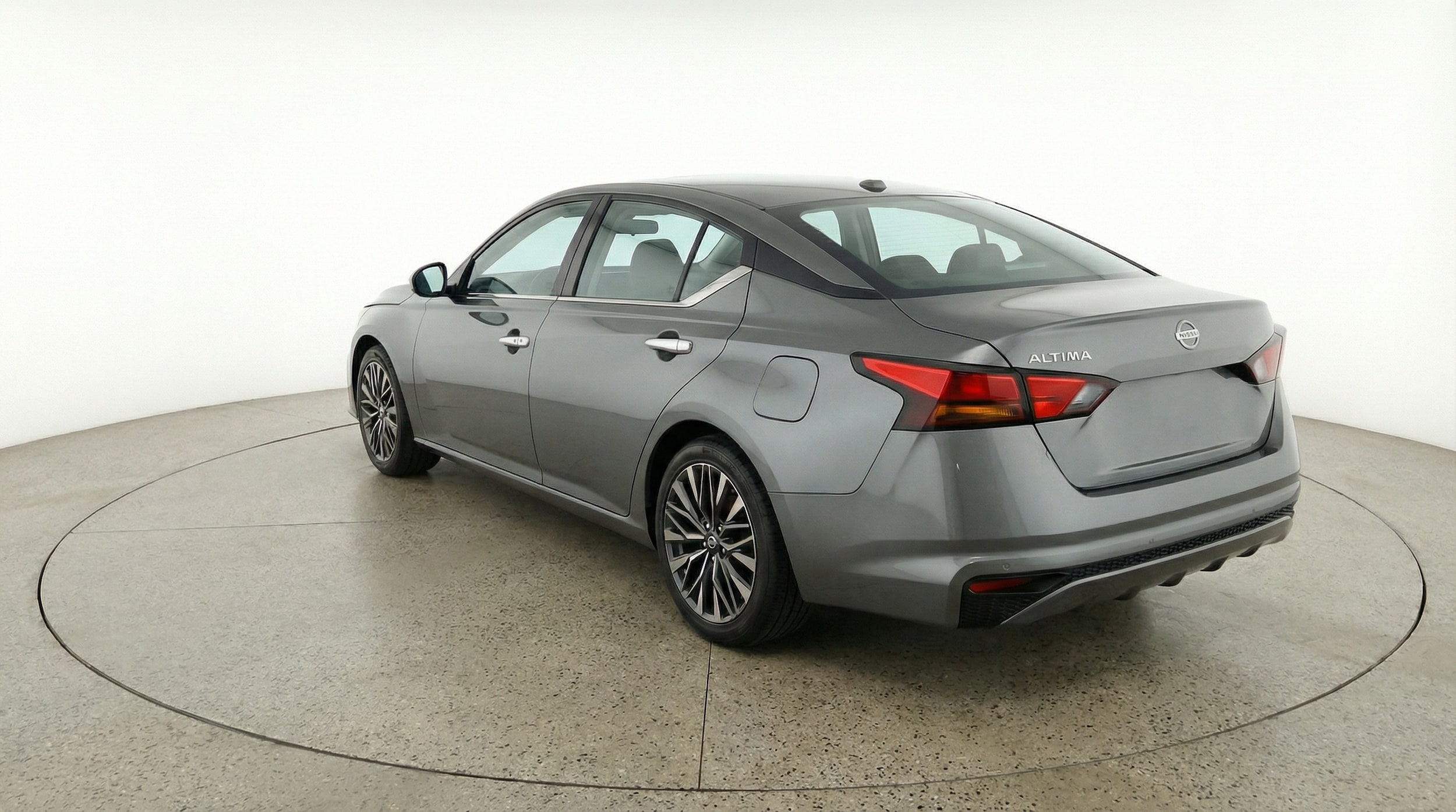 Thumbnail: 2025 Nissan Altima - 5