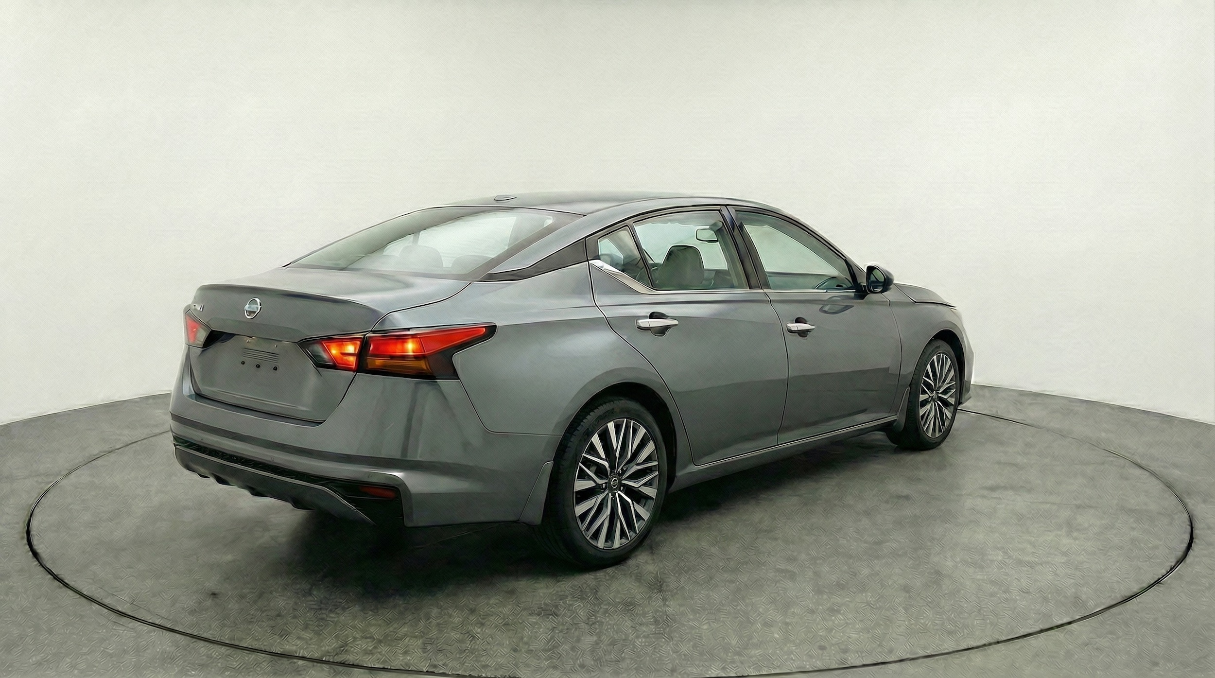 Thumbnail: 2025 Nissan Altima - 7