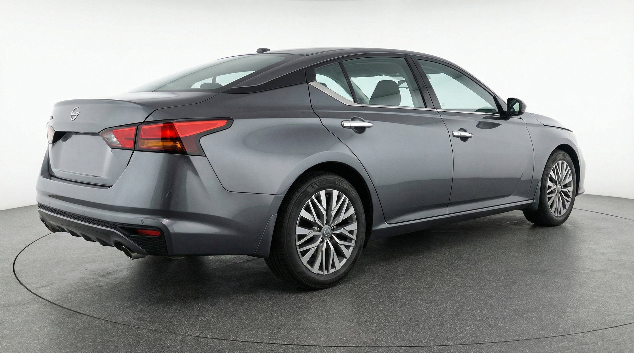 Thumbnail: 2025 Nissan Altima - 9