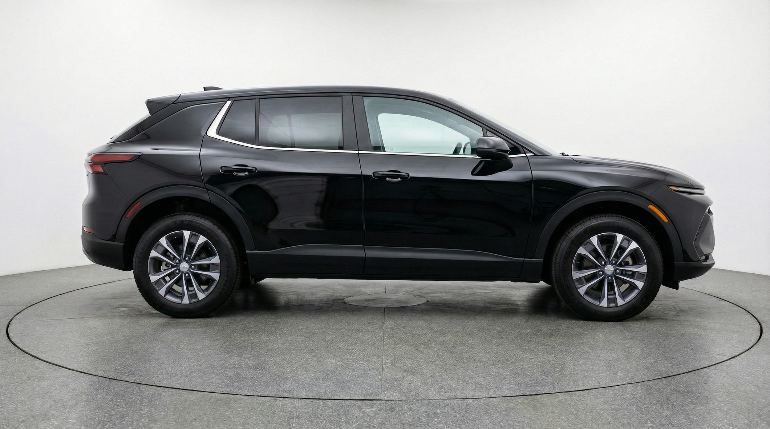 Thumbnail: 2025 Chevrolet Equinox - 8