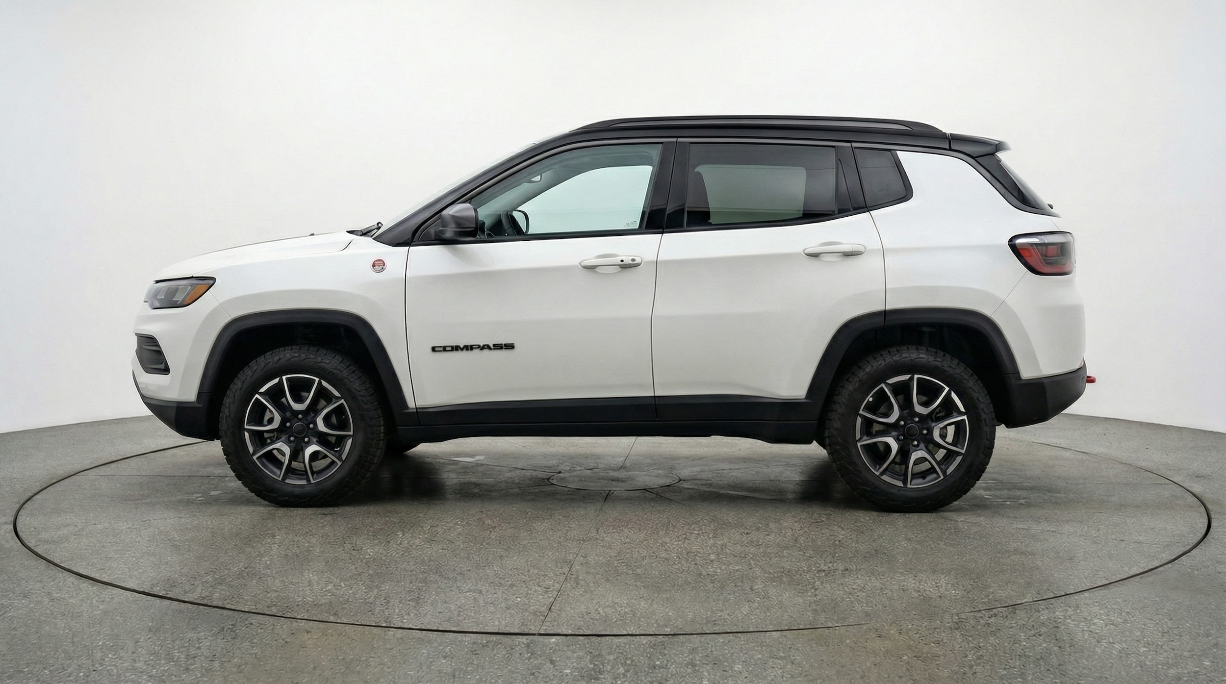 Thumbnail: 2025 Jeep Compass - 4