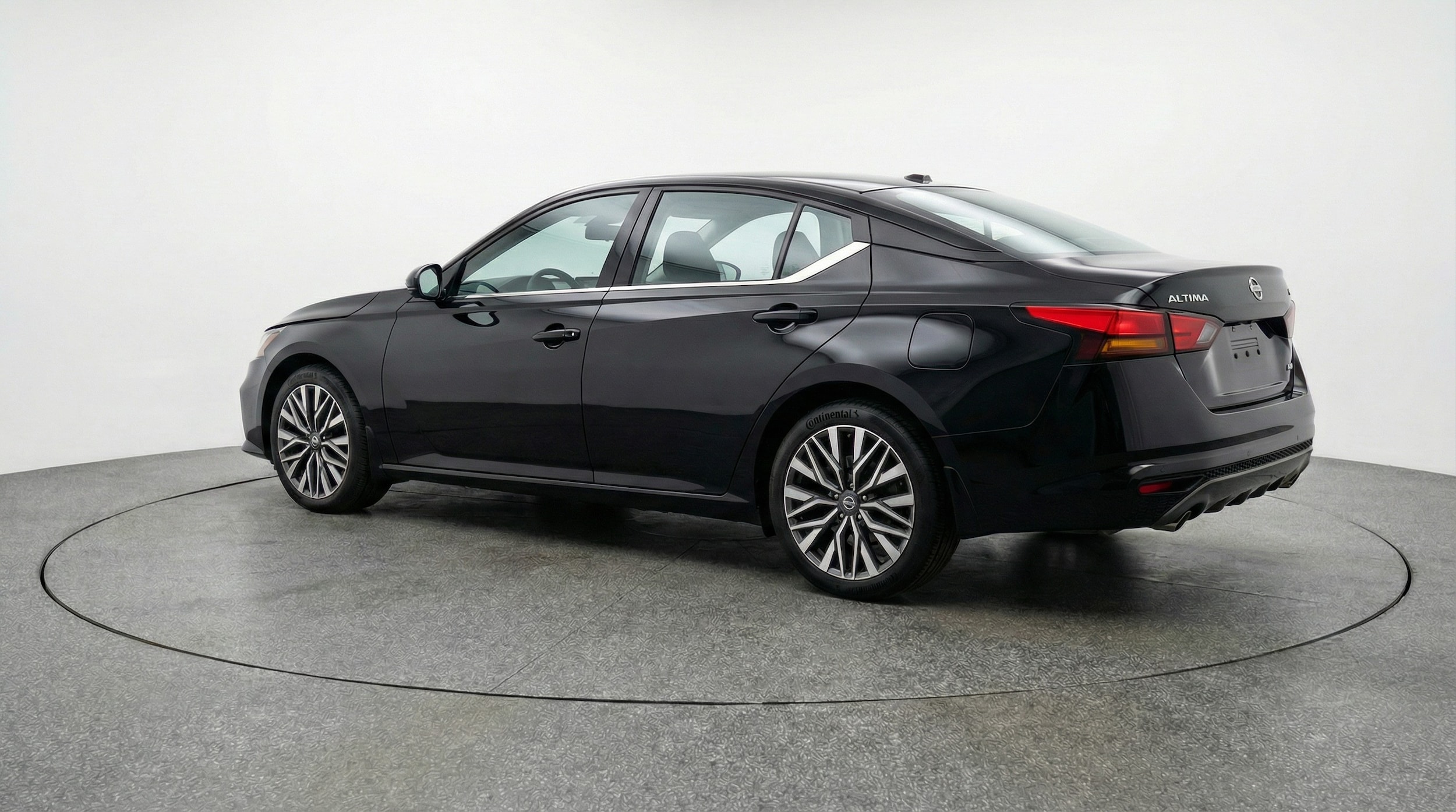 Thumbnail: 2025 Nissan Altima - 5