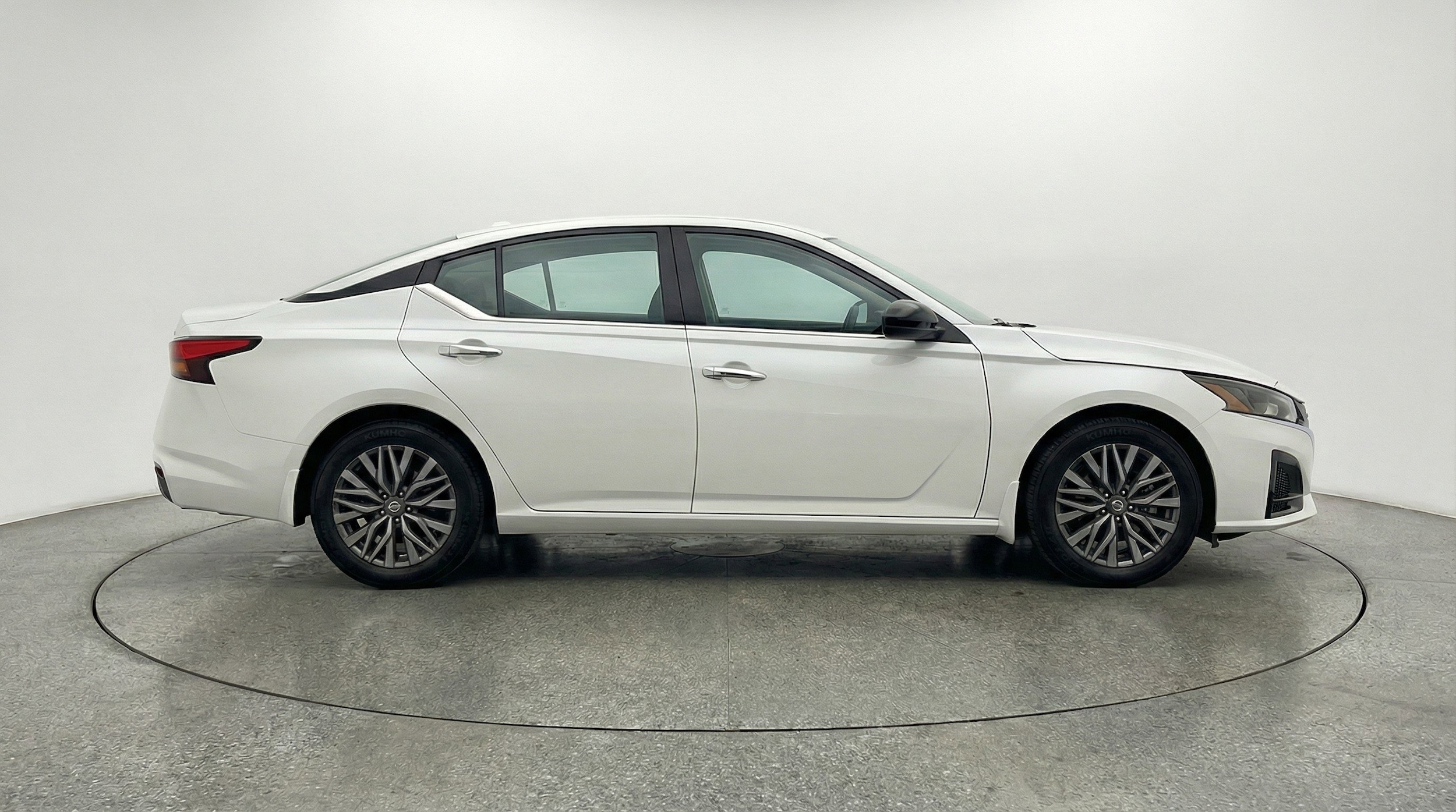 Thumbnail: 2025 Nissan Altima - 11