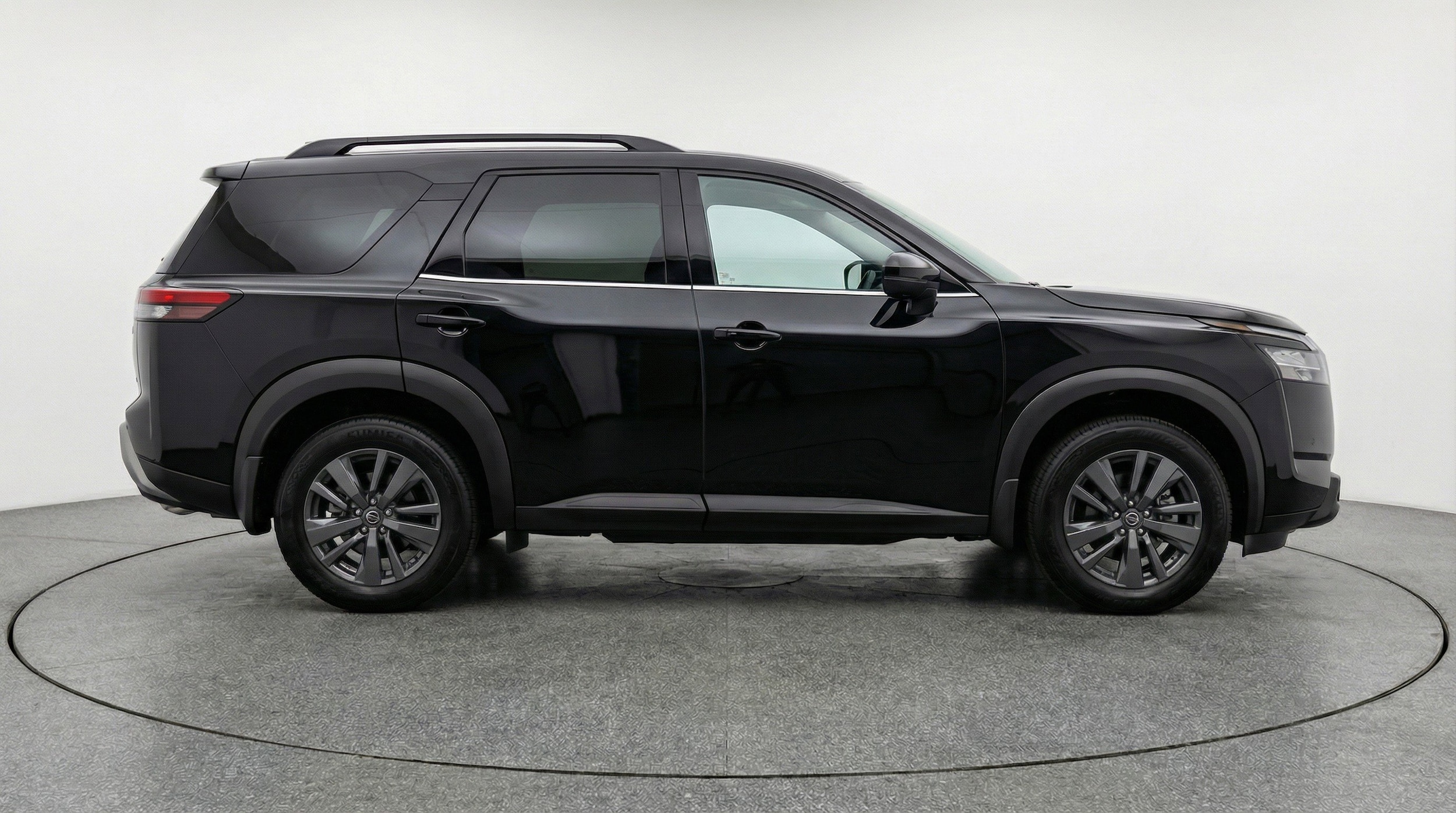 Thumbnail: 2025 Nissan Pathfinder - 11