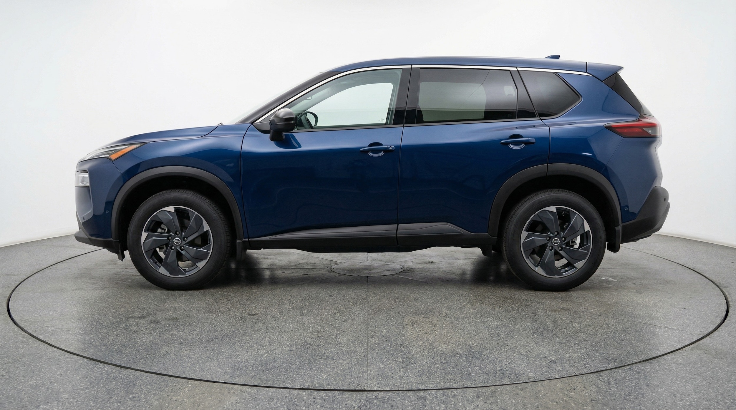 Thumbnail: 2025 Nissan Rogue - 4