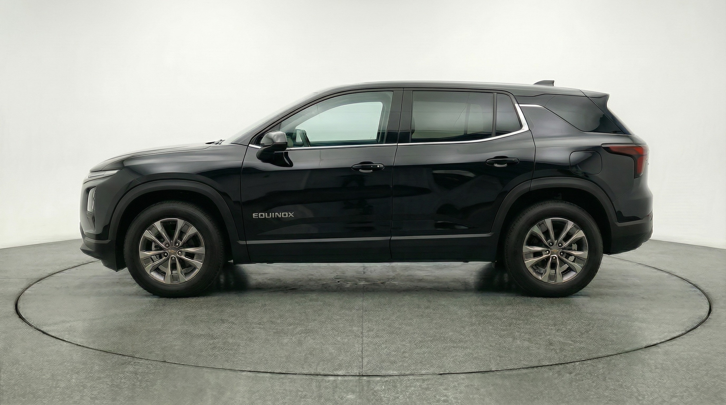 Thumbnail: 2025 Chevrolet Equinox - 4