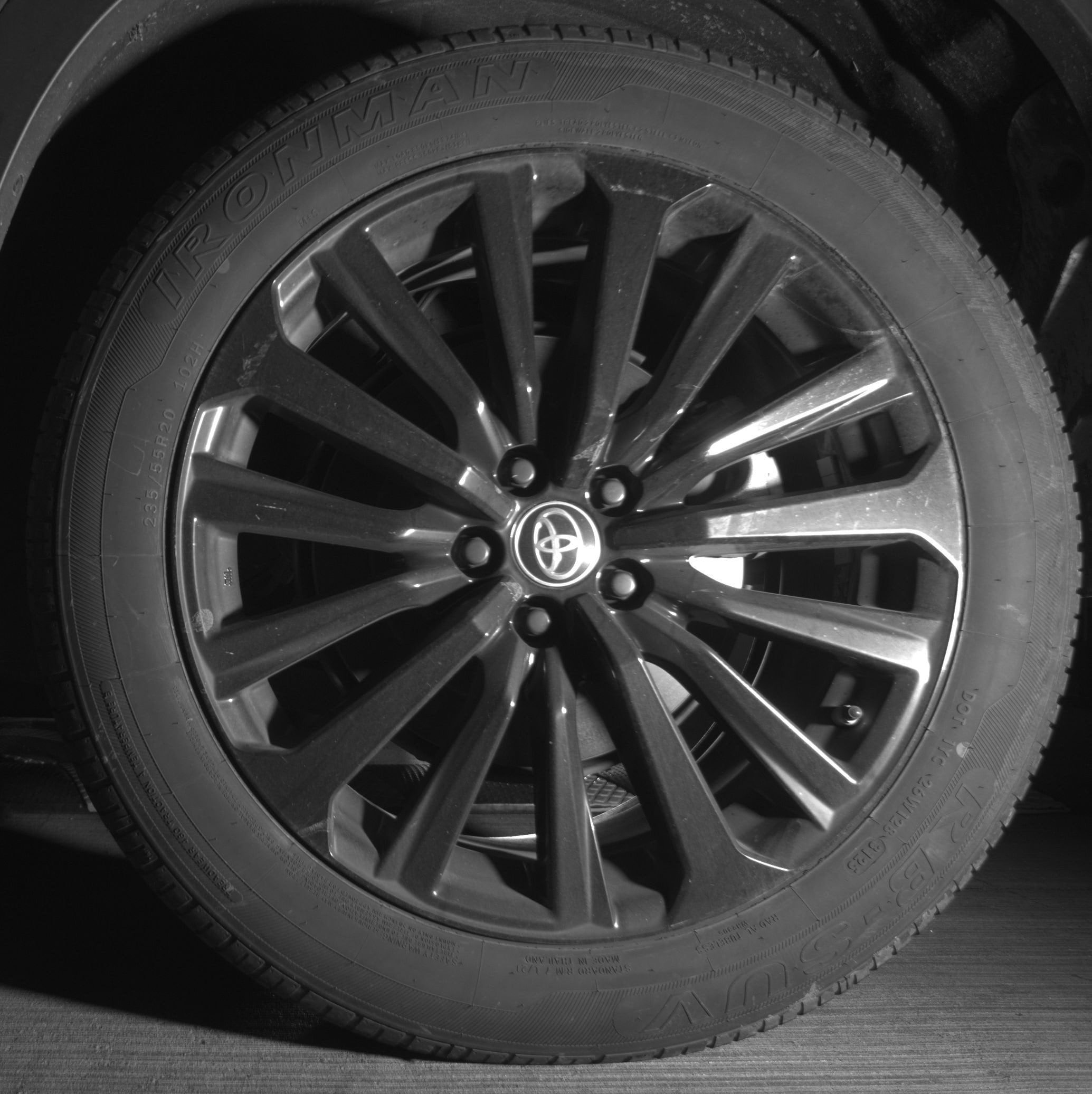 Thumbnail: 2025 Toyota Highlander - 14