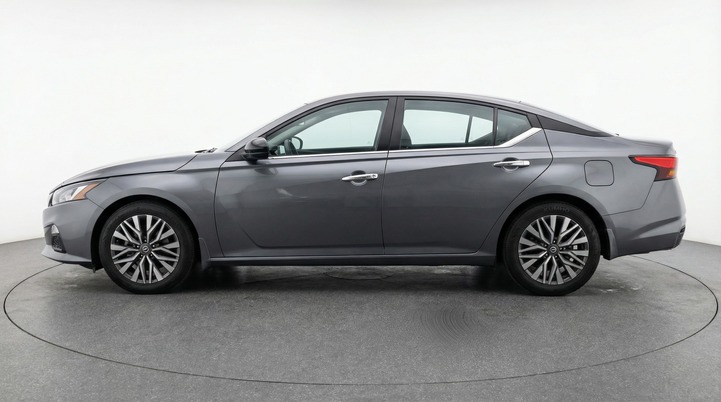 Thumbnail: 2025 Nissan Altima - 4