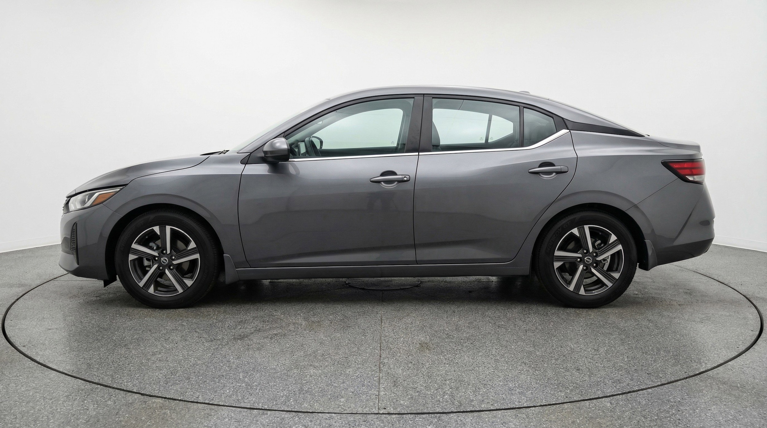 Thumbnail: 2025 Nissan Sentra - 5