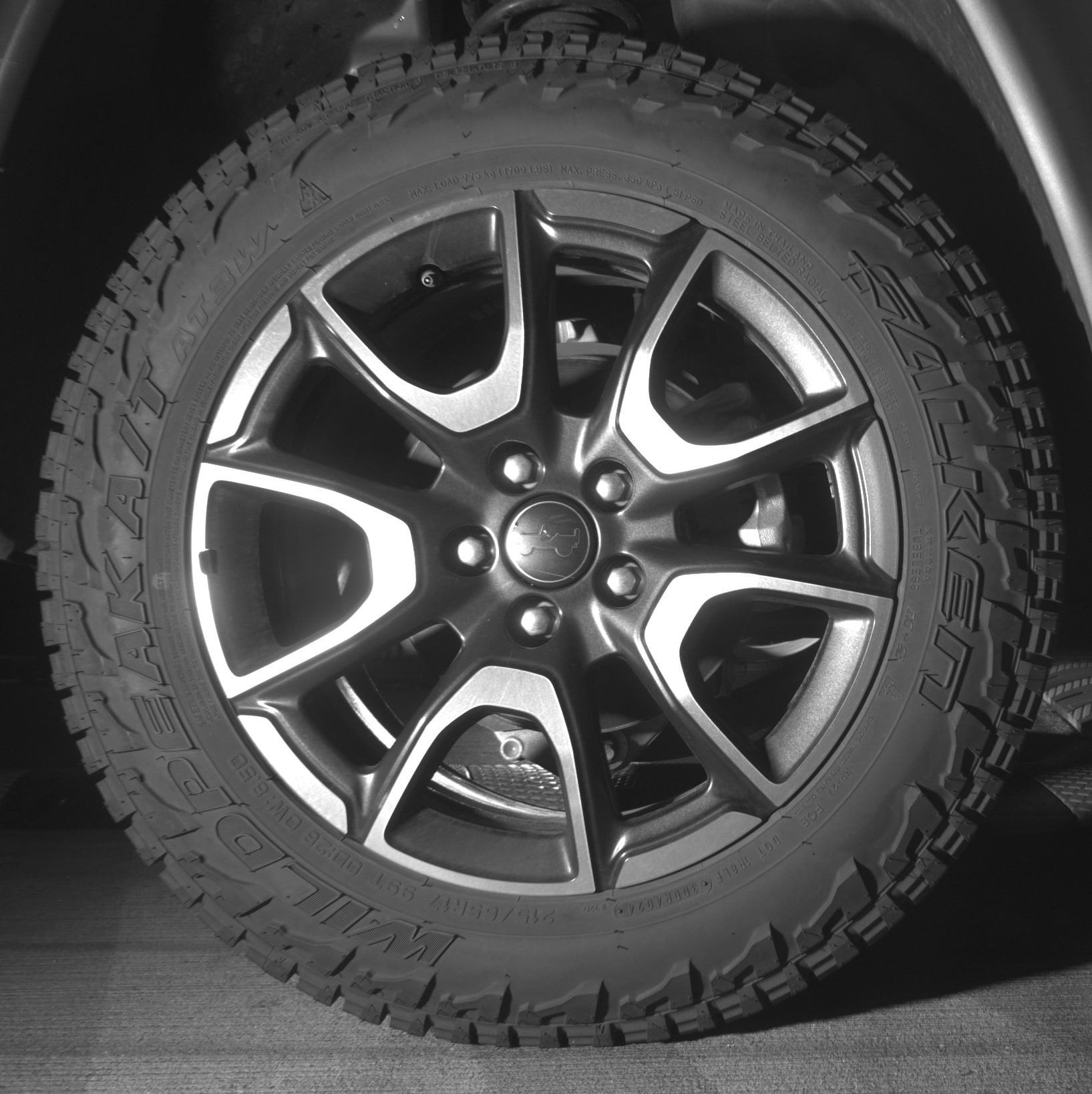 Thumbnail: 2025 Jeep Compass - 15