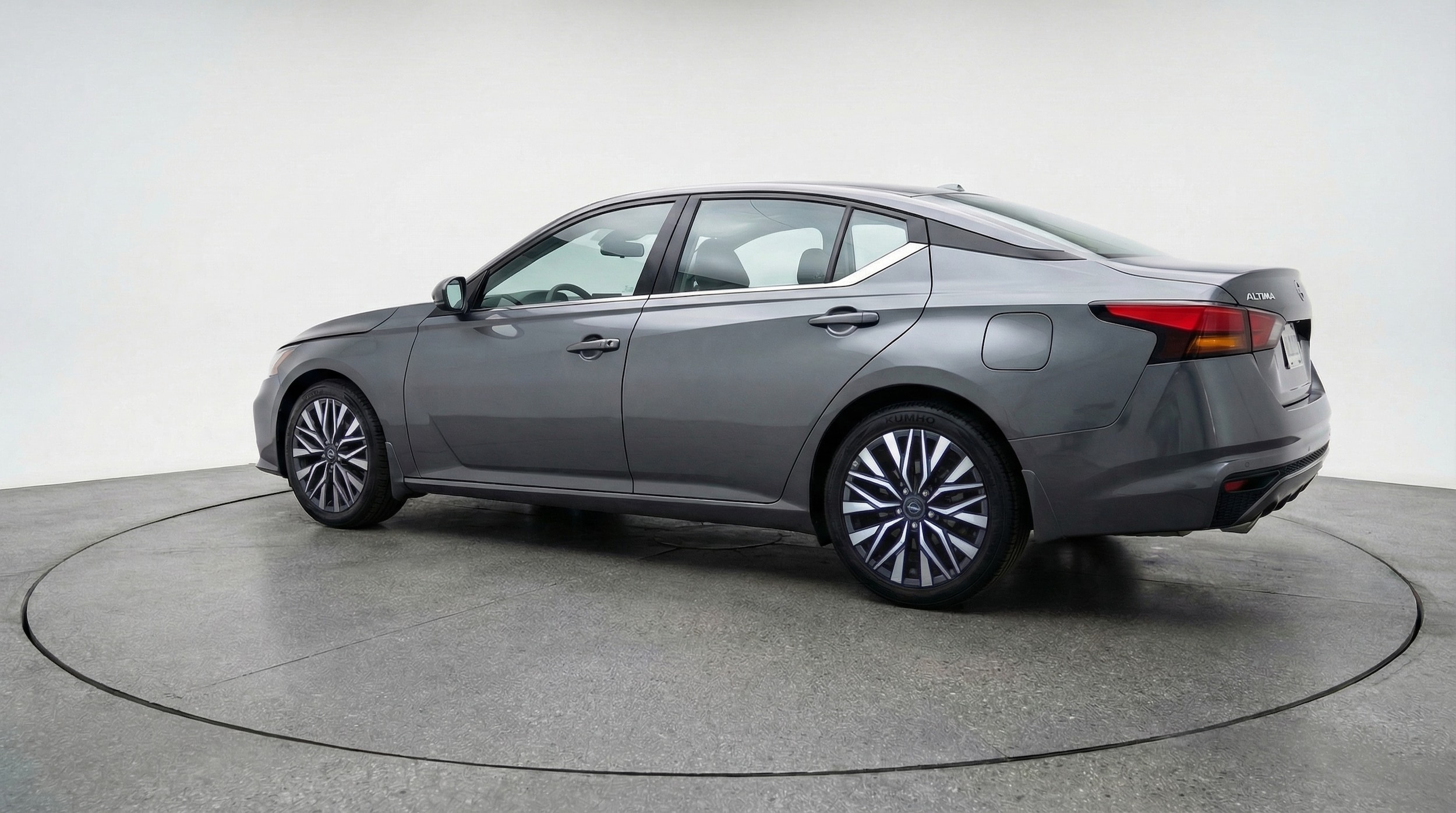 Thumbnail: 2025 Nissan Altima - 5