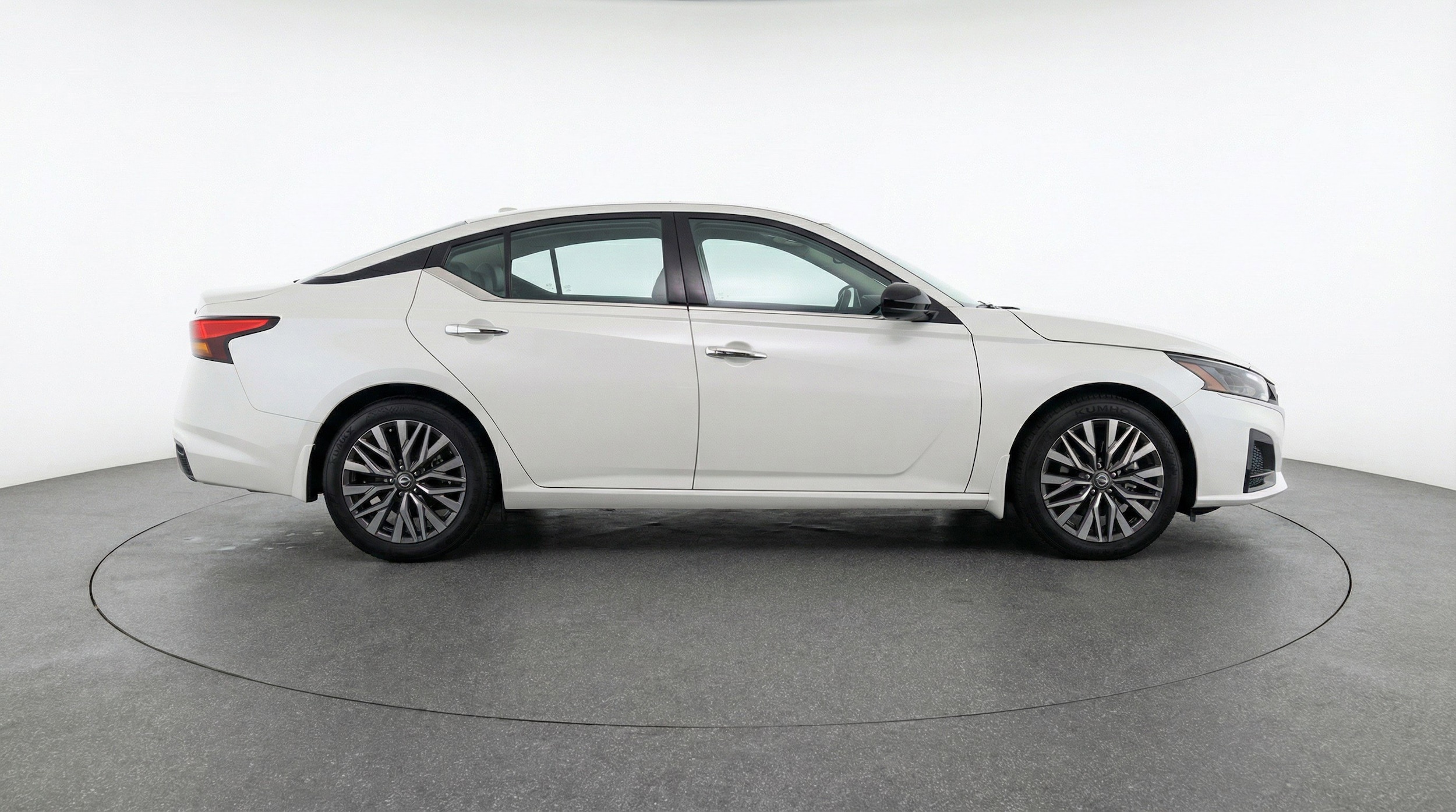 Thumbnail: 2025 Nissan Altima - 11